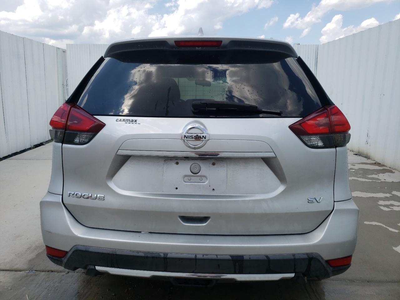 2018 Nissan Rogue S VIN: KNMAT2MT7JP565446 Lot: 61206344