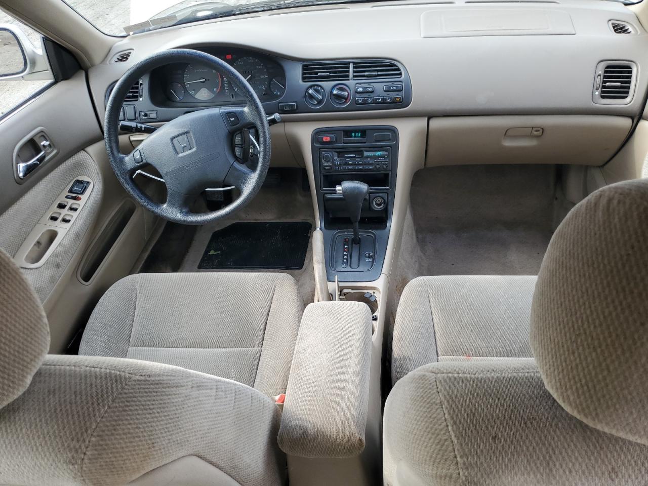 1996 Honda Accord Lx VIN: 1HGCD5631TA259466 Lot: 63779904