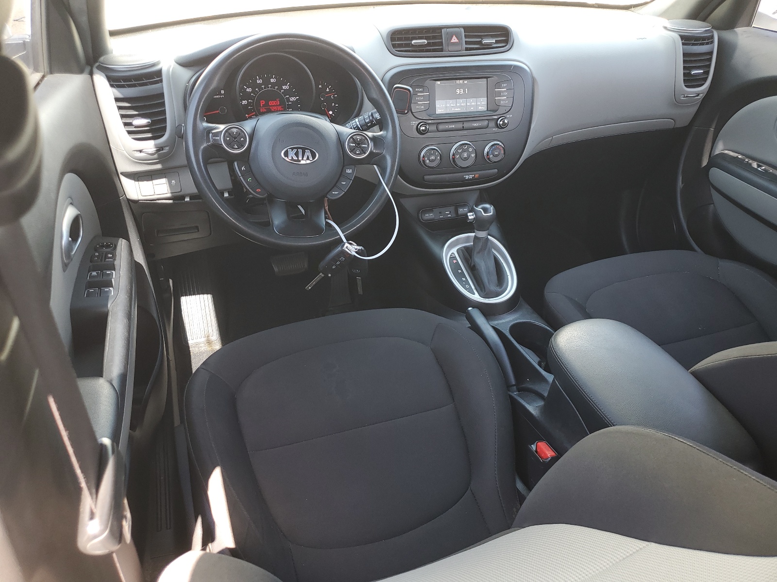 KNDJN2A29H7449455 2017 Kia Soul