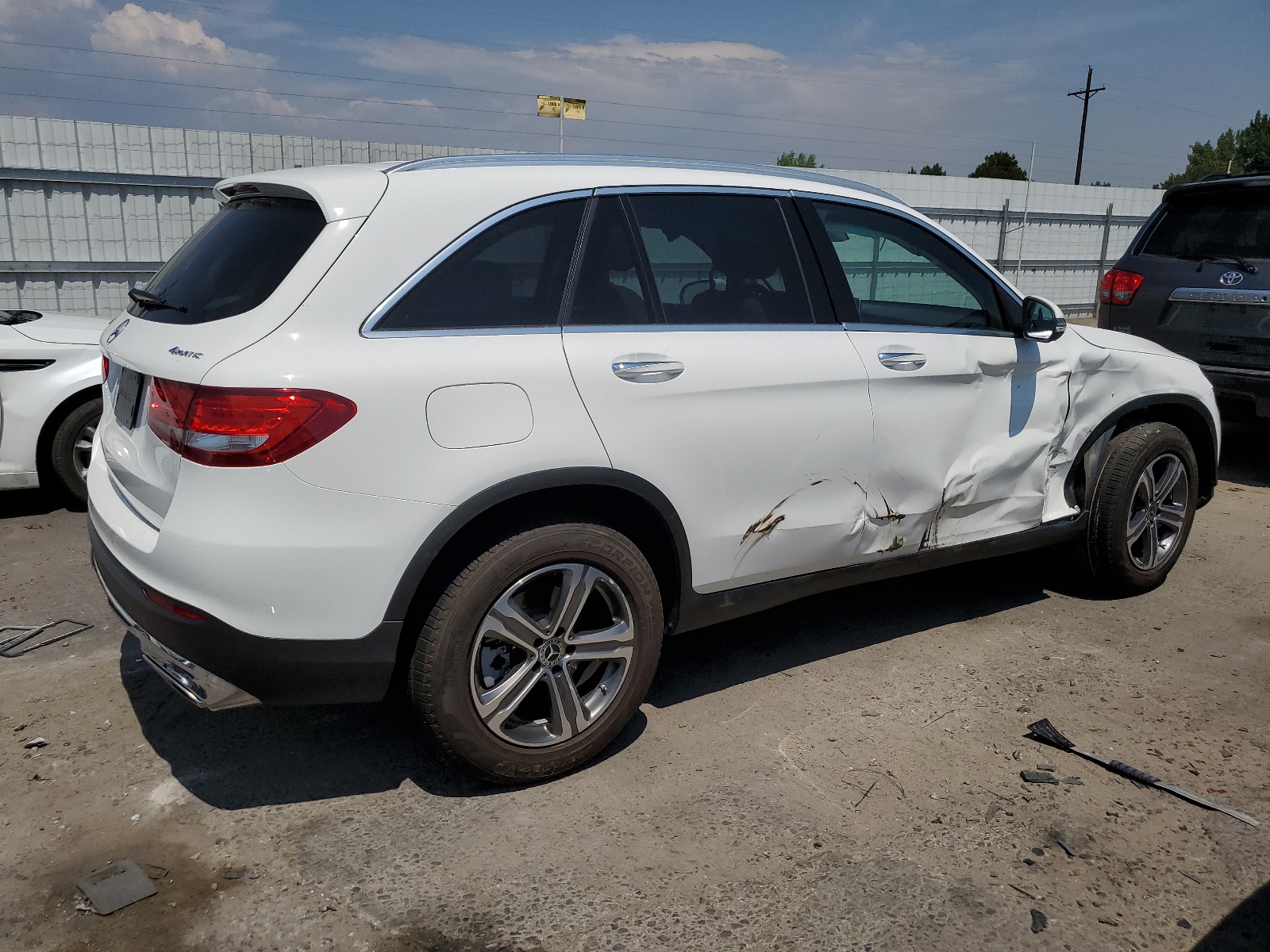 WDC0G4KB6JV054497 2018 Mercedes-Benz Glc 300 4Matic