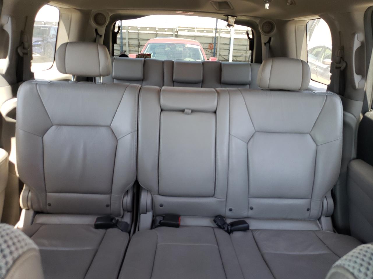 2011 Honda Pilot Exln VIN: 5FNYF4H79BB003980 Lot: 61083404