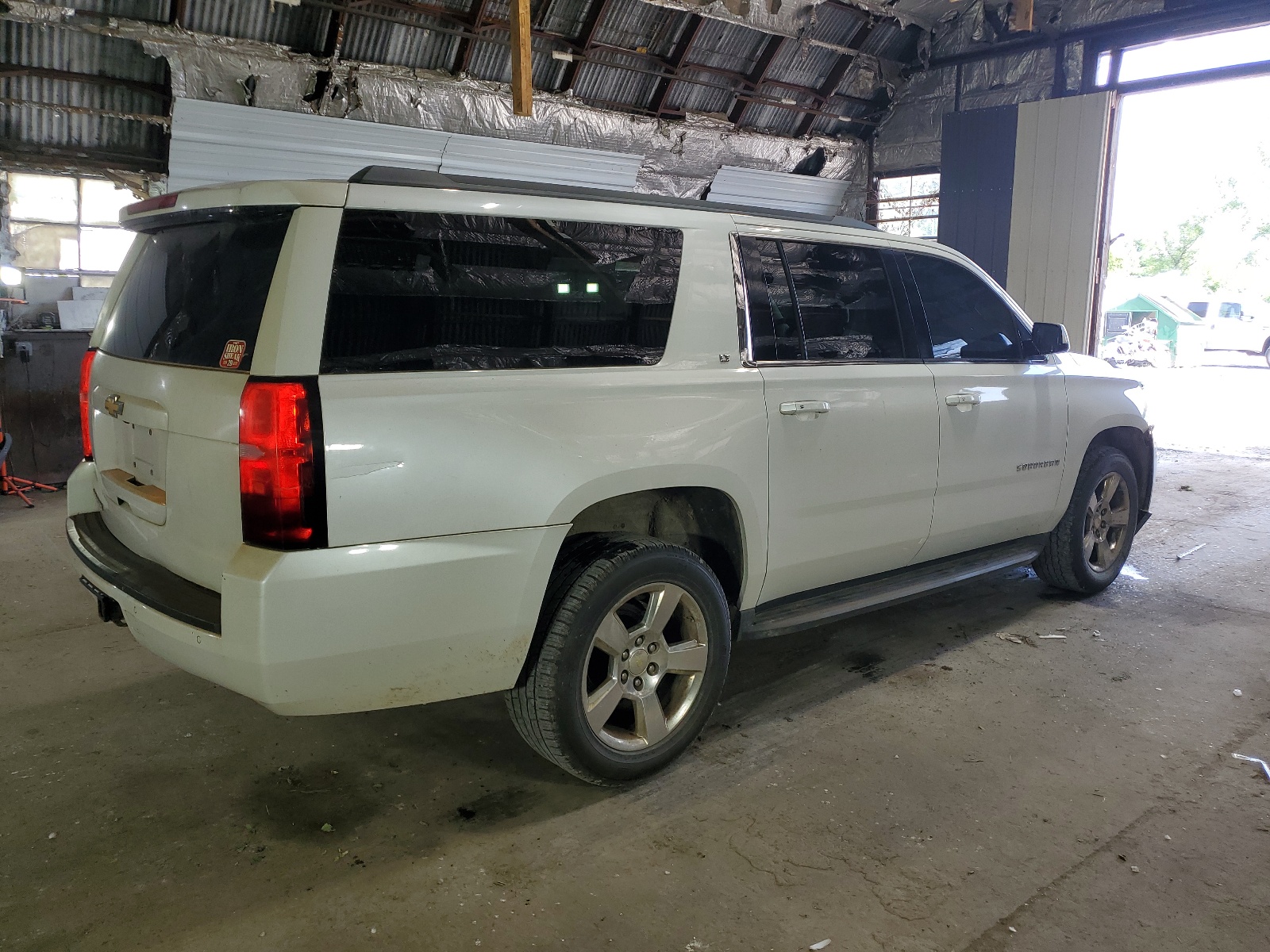 2016 Chevrolet Suburban K1500 Lt vin: 1GNSKHKC0GR167383