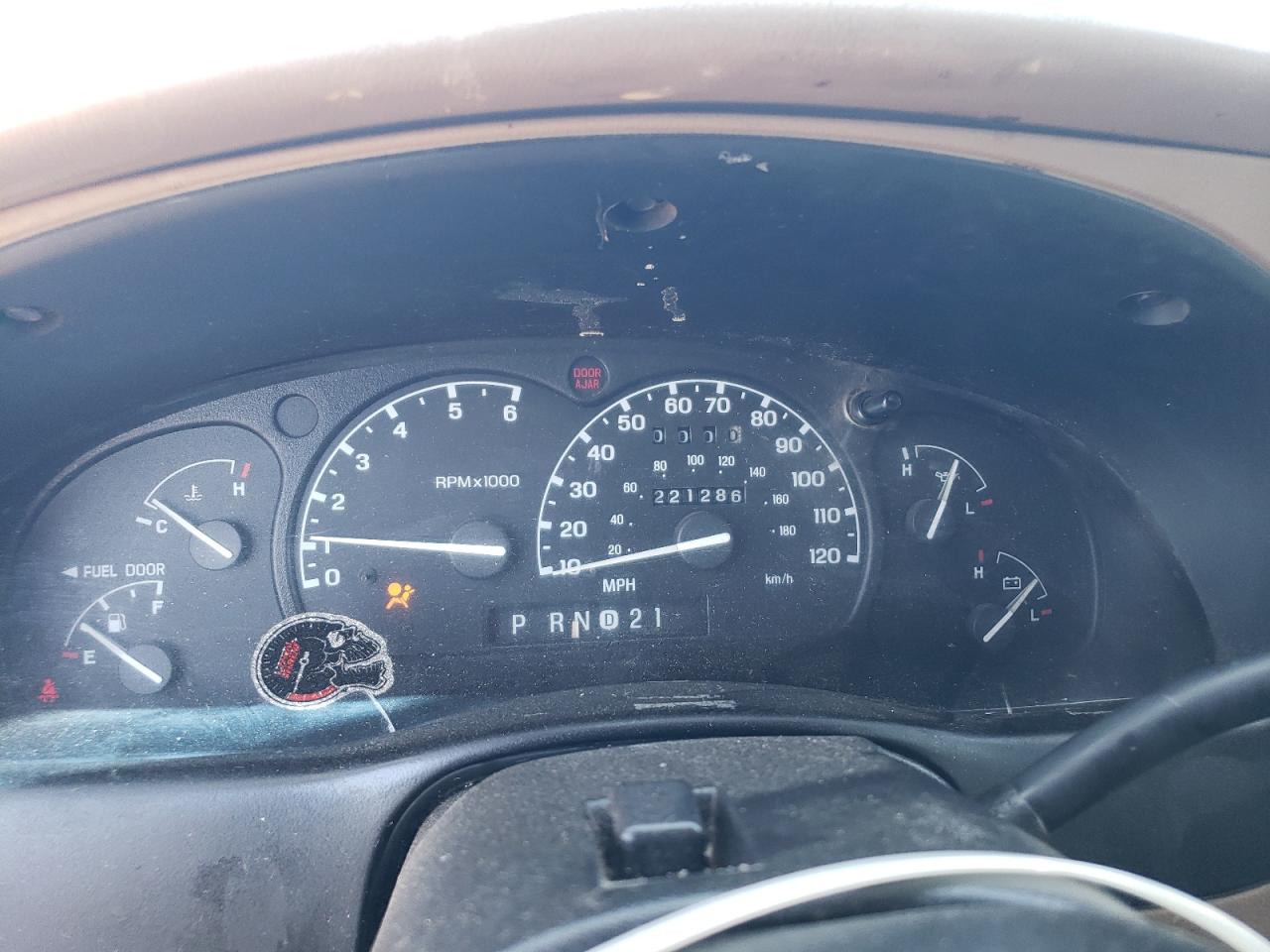 2000 Ford Explorer Xls VIN: 1FMZU62X2YZB57301 Lot: 63920834