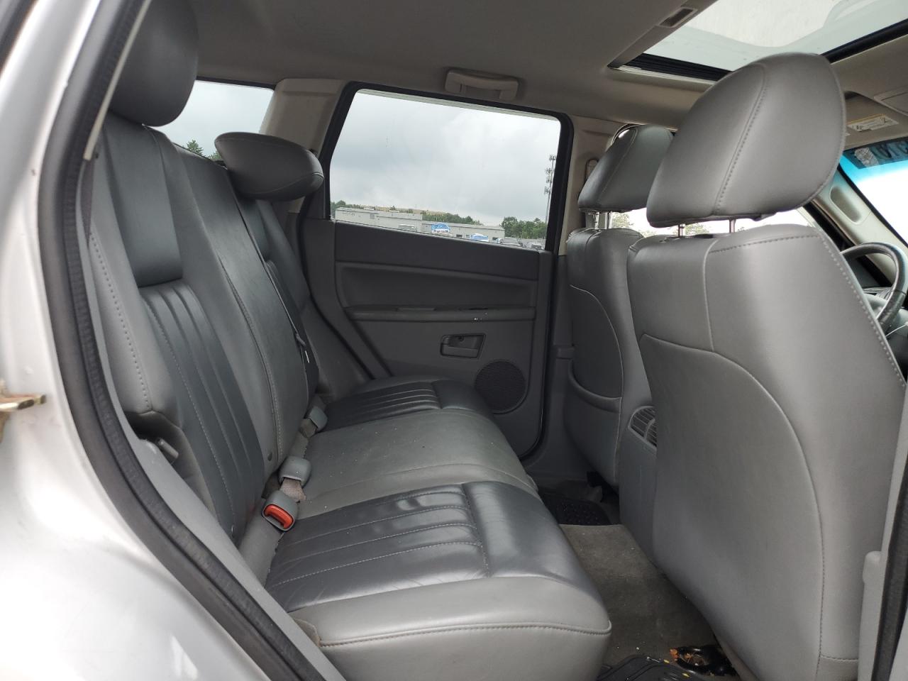 2005 Jeep Grand Cherokee Laredo VIN: 1J4HR48N65C690546 Lot: 64151674