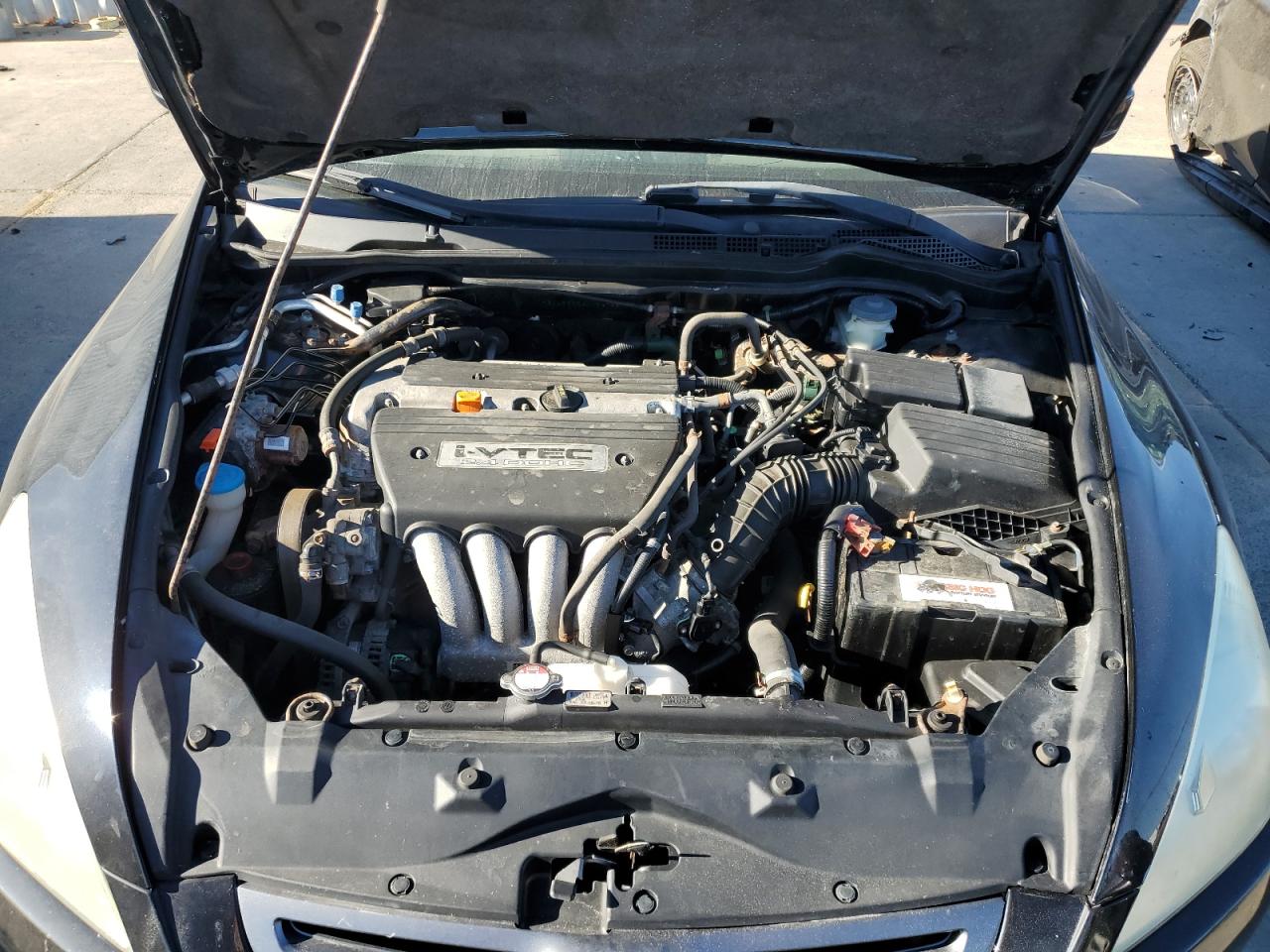 2004 Honda Accord Lx VIN: 1HGCM56324A164738 Lot: 63725594