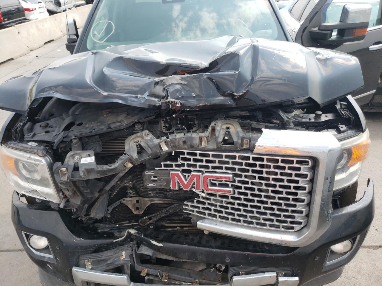 2015 GMC Sierra K2500 Denali VIN: 1GT120E88FF628522 Lot: 64772544