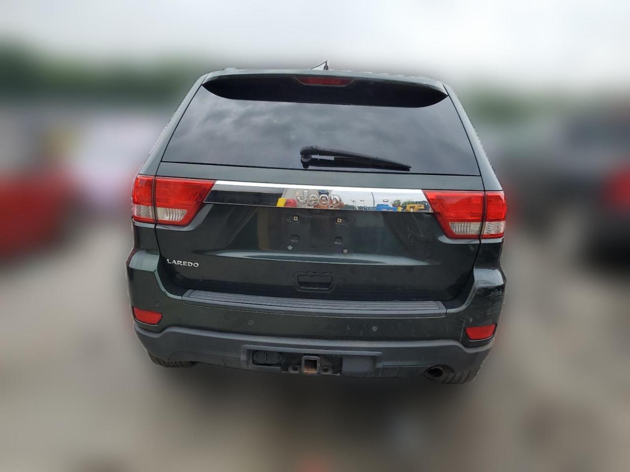 2011 Jeep Grand Cherokee - Image 6