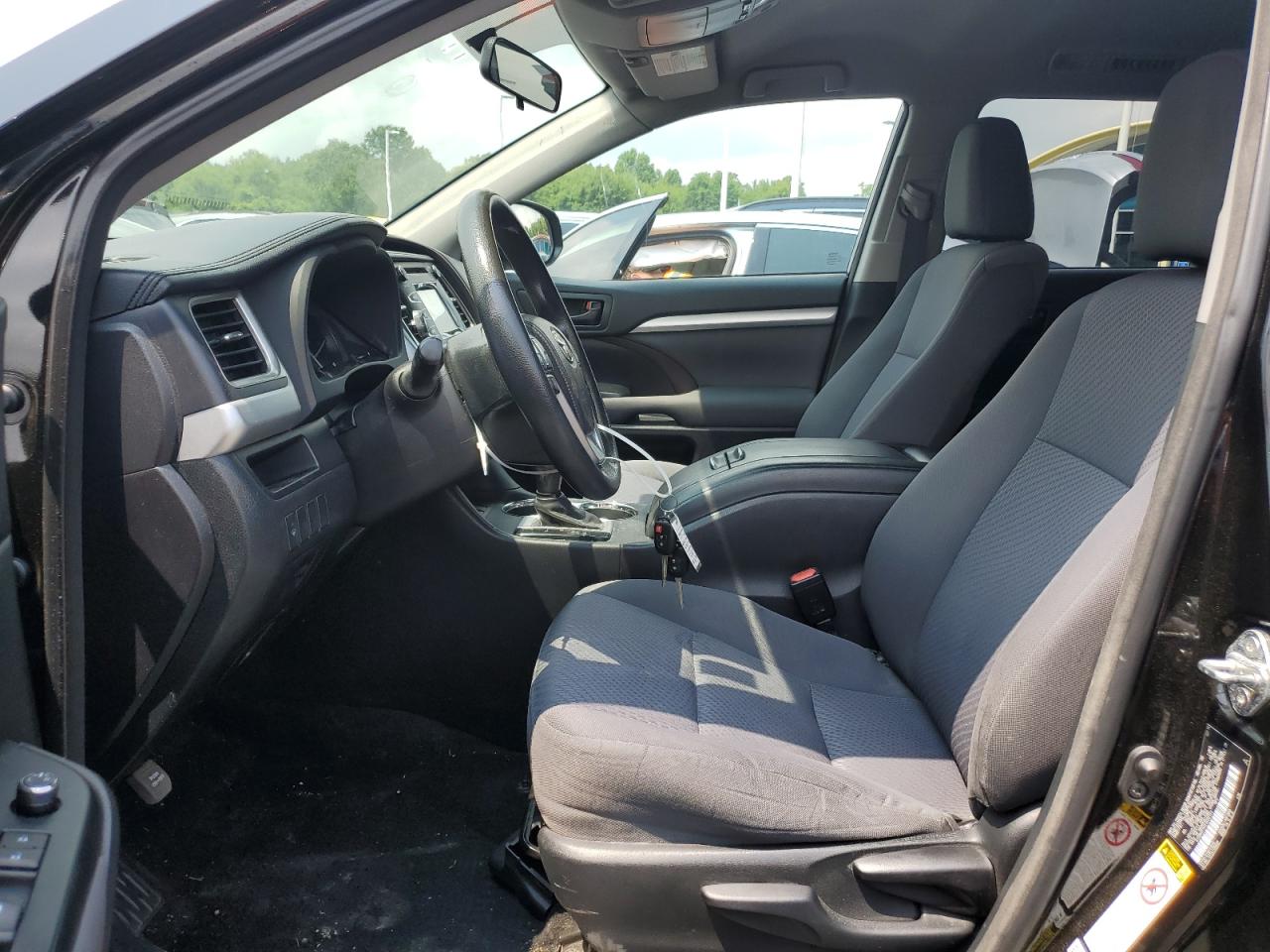 2014 Toyota Highlander Le VIN: 5TDBKRFH4ES030143 Lot: 64657284