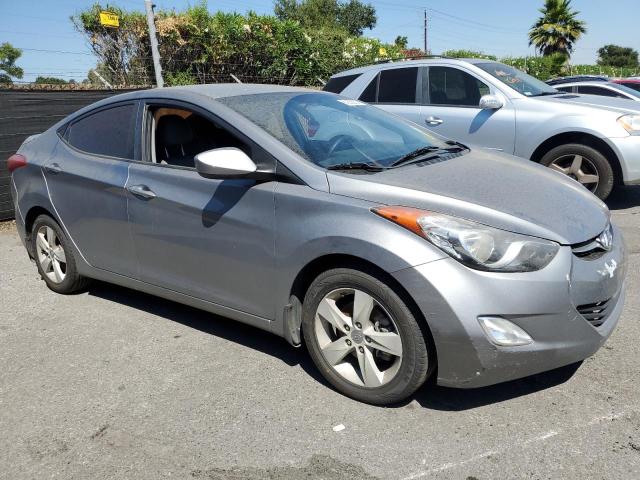 Sedans HYUNDAI ELANTRA 2013 Srebrny