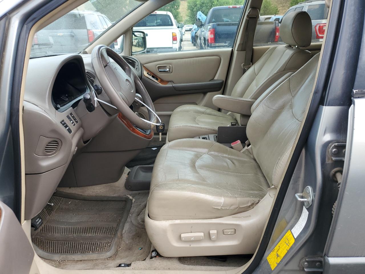 2000 Lexus Rx 300 VIN: JT6HF10U6Y0117434 Lot: 63986084