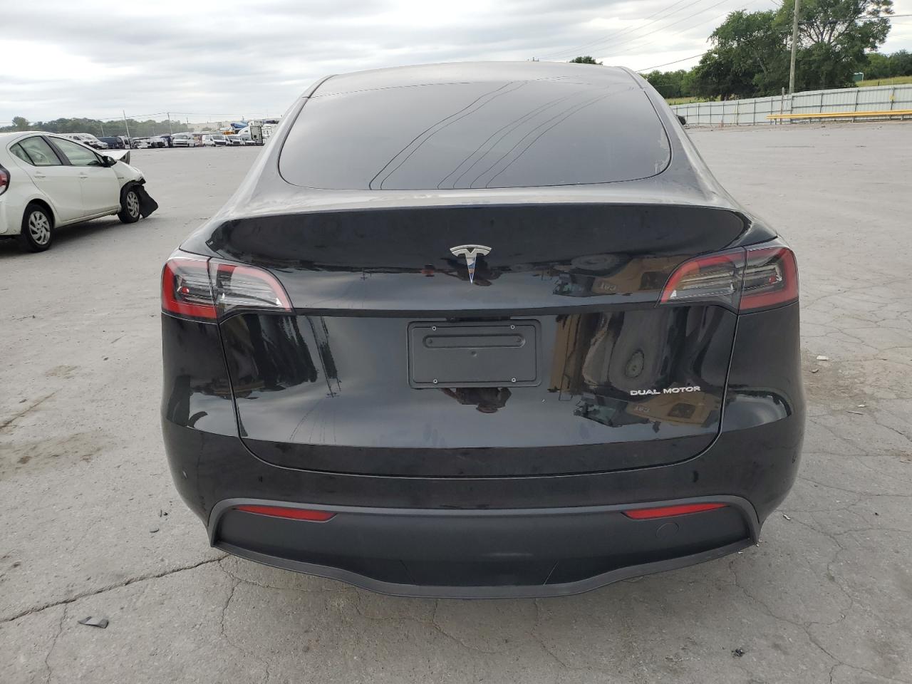 2023 Tesla Model Y VIN: 7SAYGDEE9PA192573 Lot: 61816234