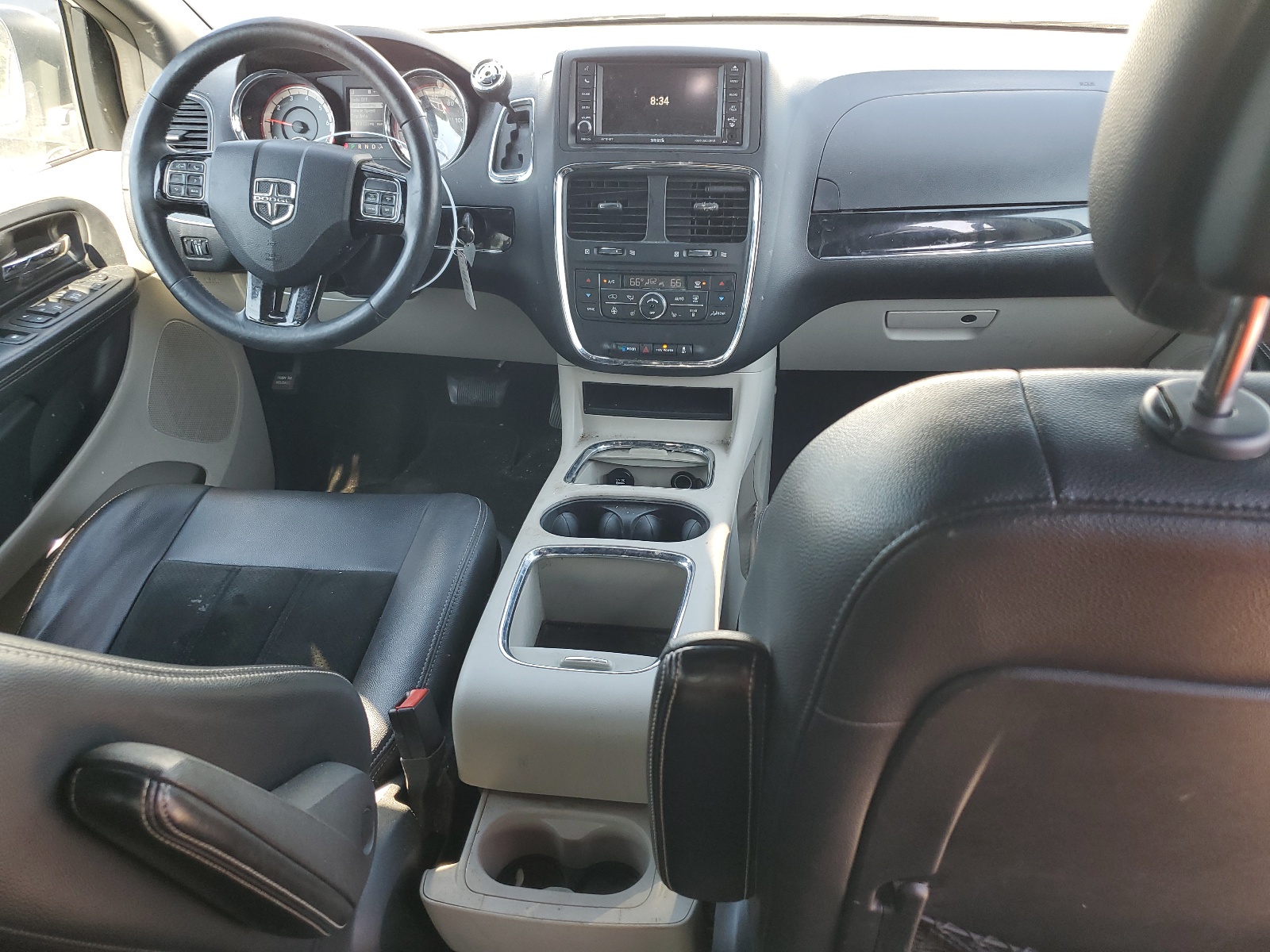 2C4RDGCG9HR713073 2017 Dodge Grand Caravan Sxt