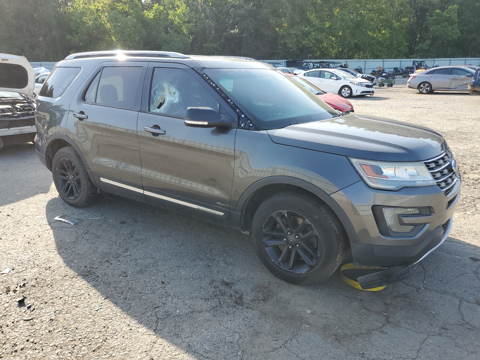 2016 Ford Explorer Xlt vin: 1FM5K7DH9GGB35385