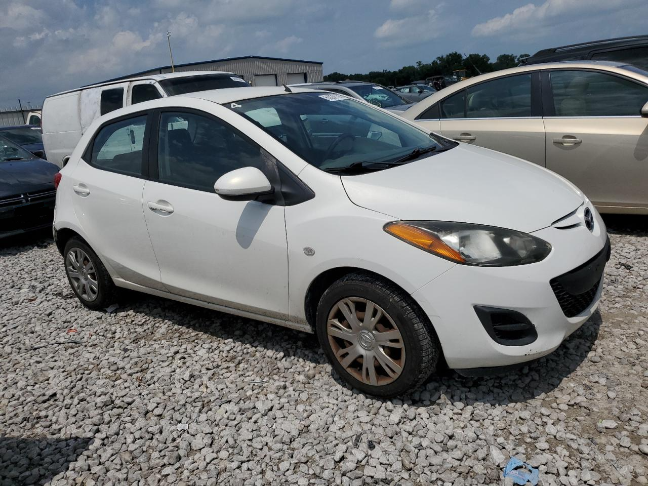 JM1DE1KY2E0188118 2014 Mazda Mazda2 Sport