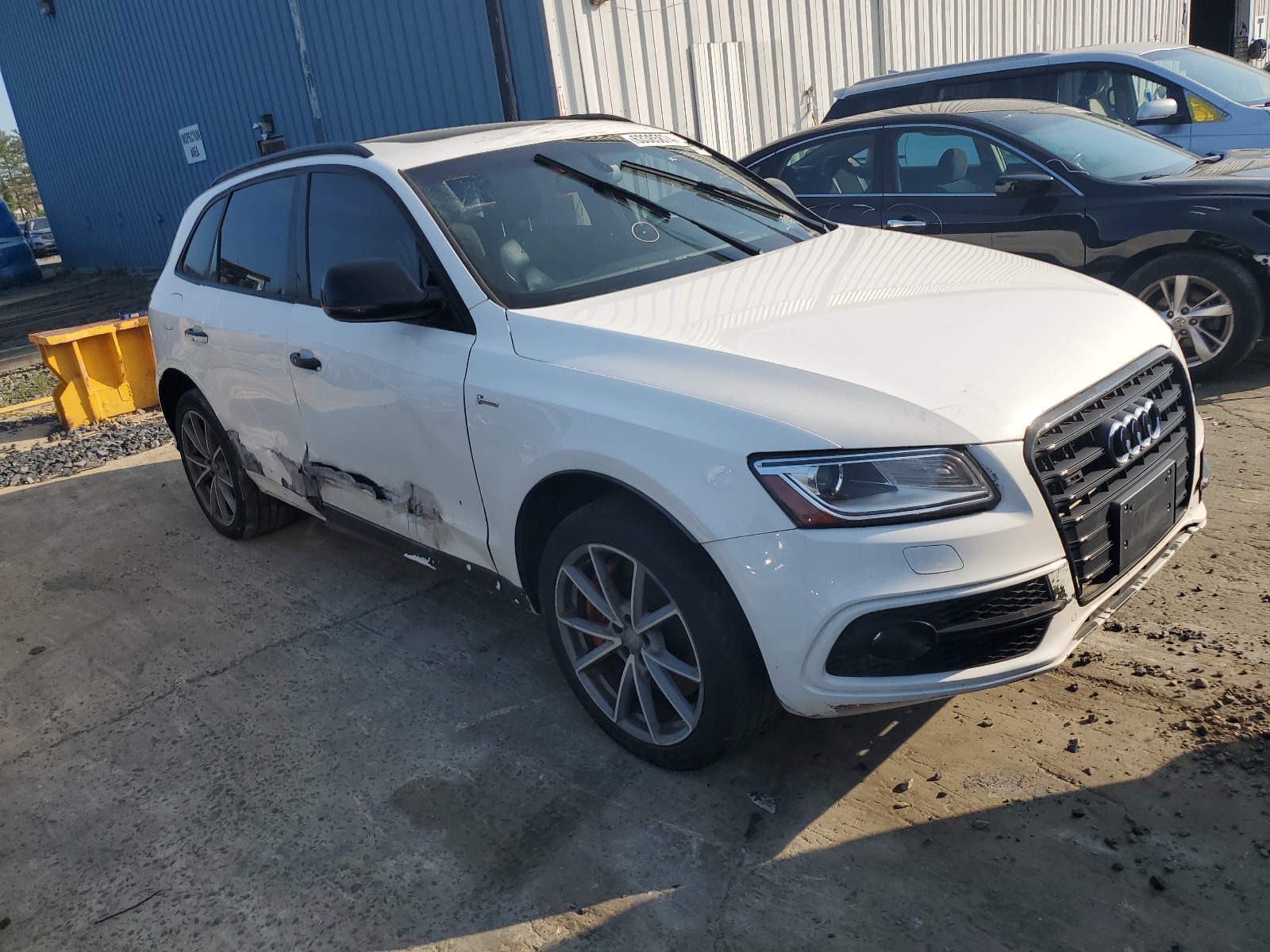 2017 Audi Sq5 Premium Plus vin: WA1CCAFP0HA027441