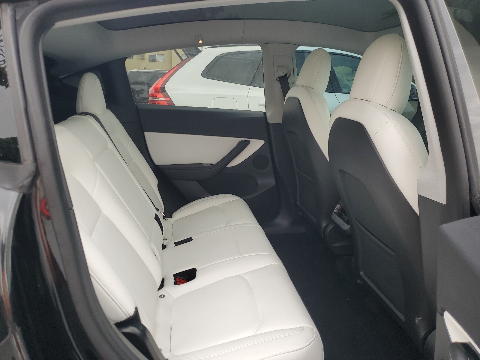 5YJYGDEE9MF063972 2021 Tesla Model Y