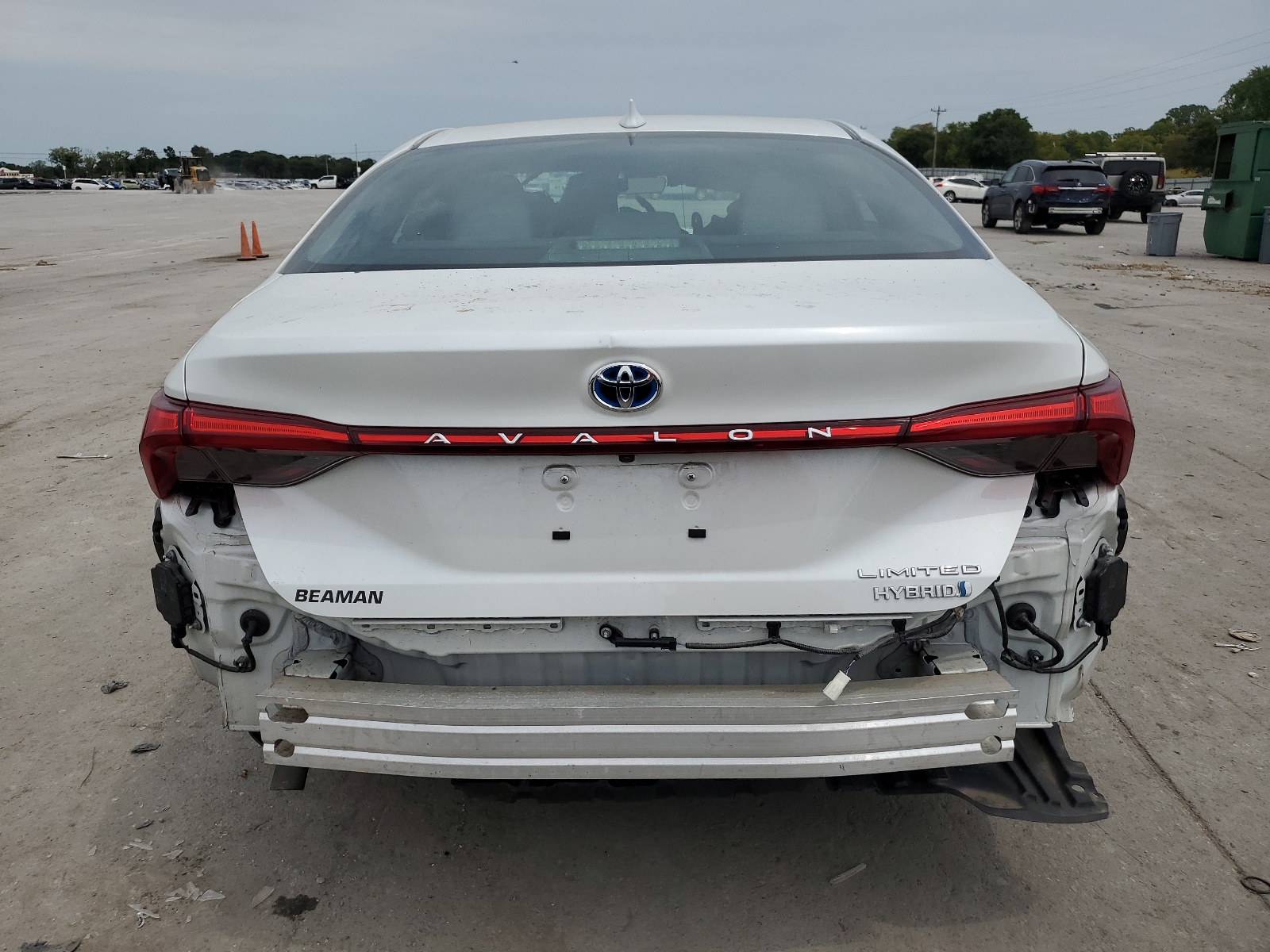 4T1B21FB0KU008379 2019 Toyota Avalon Xle