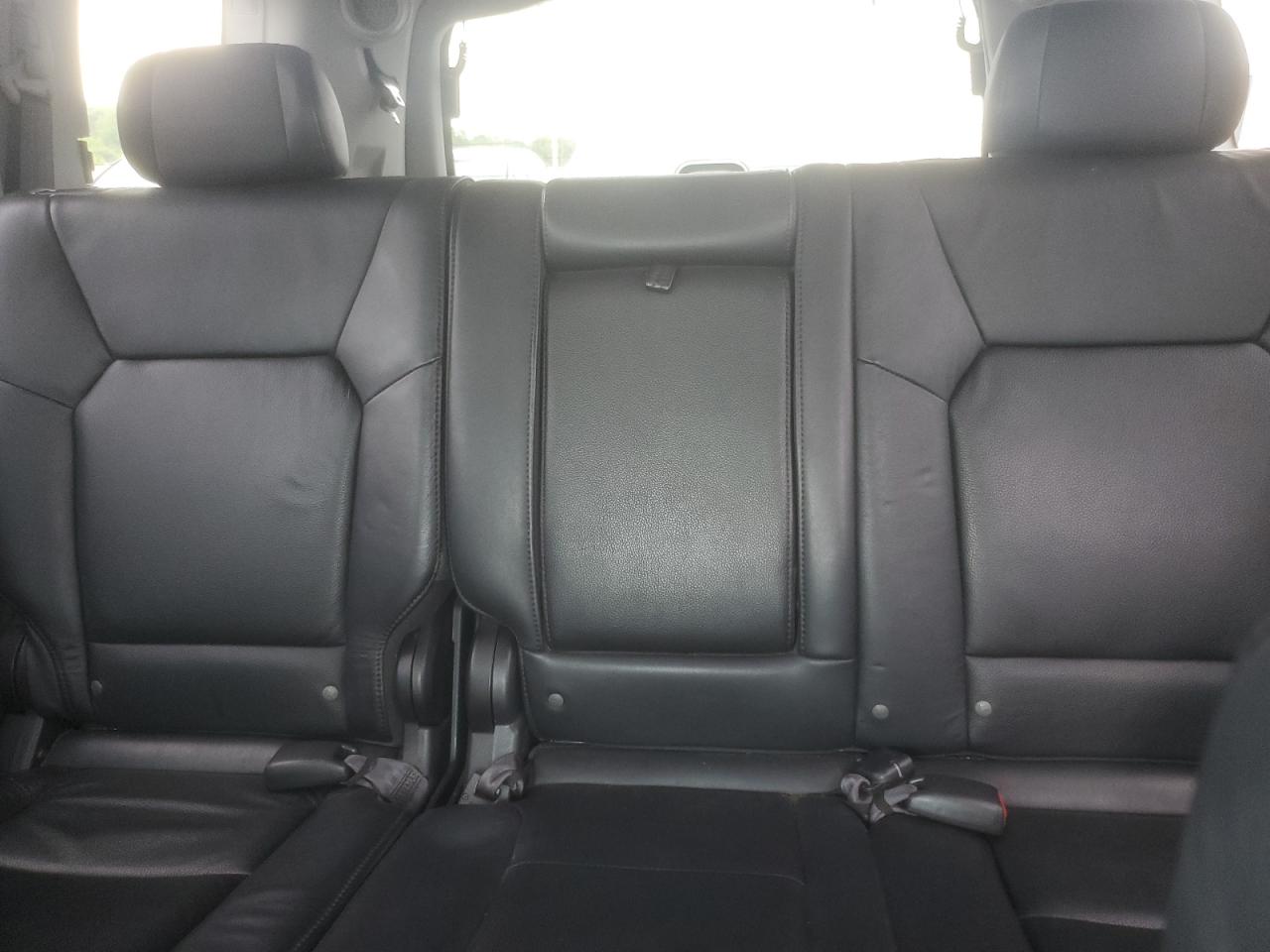 2010 Honda Pilot Touring VIN: 5FNYF4H94AB020590 Lot: 63476674