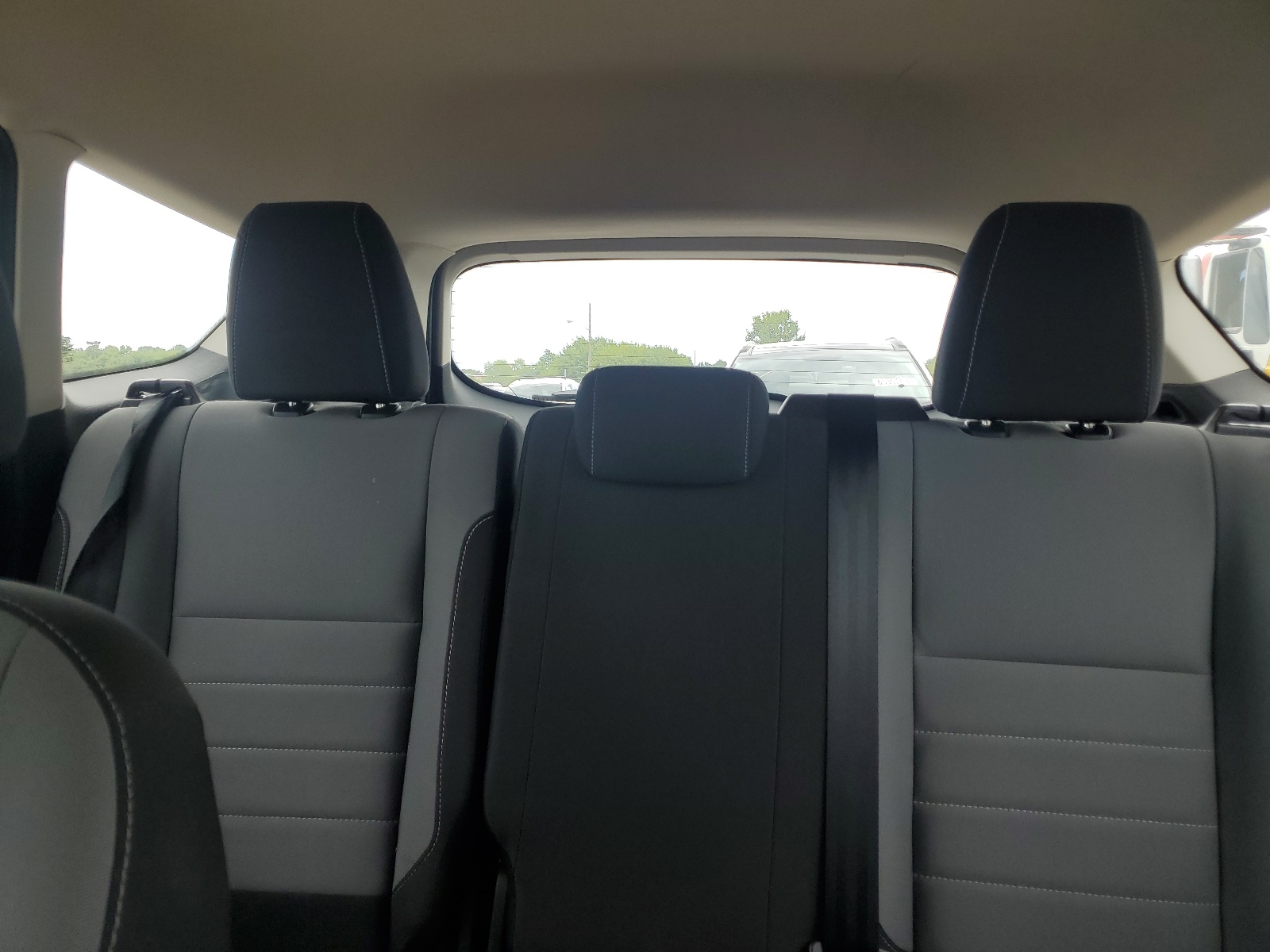 1FMCU0F76HUC61929 2017 Ford Escape S