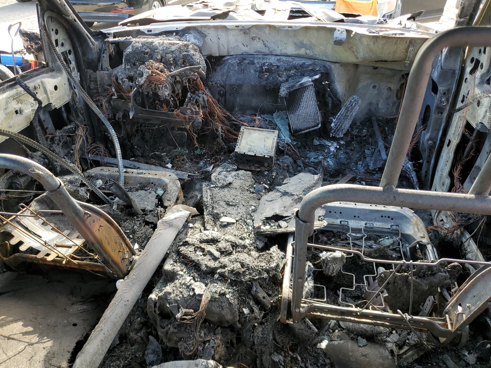 1FMFU16L44LA79579 2004 Ford Expedition Xlt