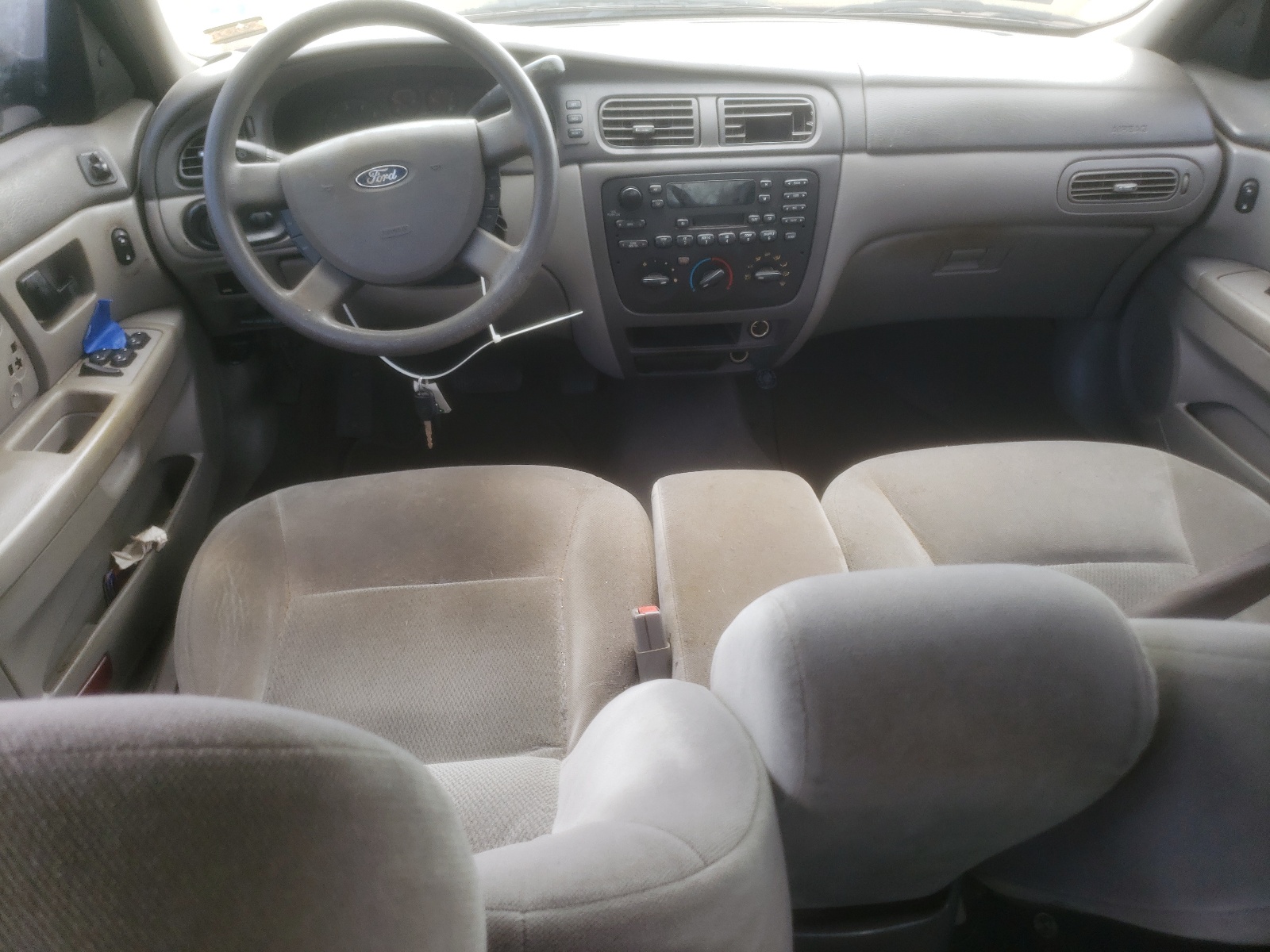 1FAFP53UX6A219817 2006 Ford Taurus Se