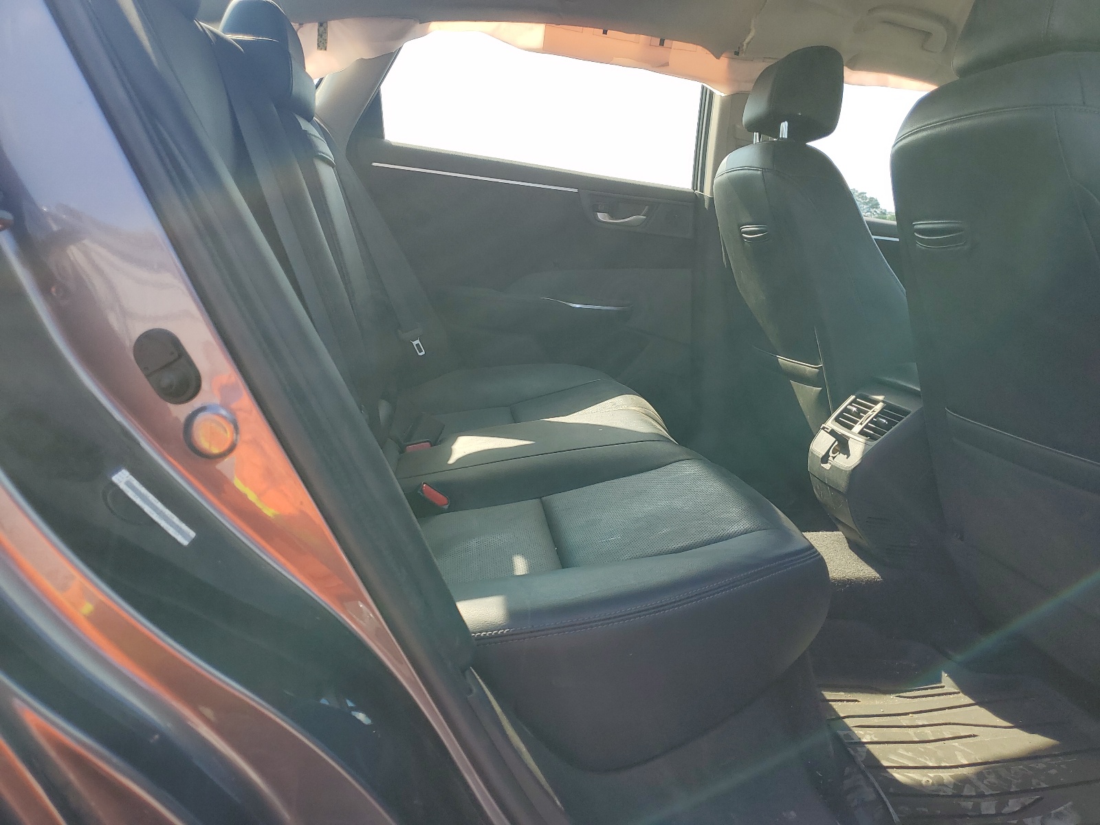 JHMZC5F36JC001018 2018 Honda Clarity Touring