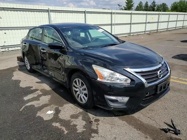 2015 Nissan Altima - Image 10