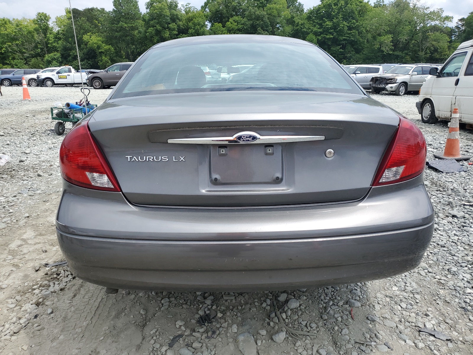 1FAFP52U92A182657 2002 Ford Taurus Lx