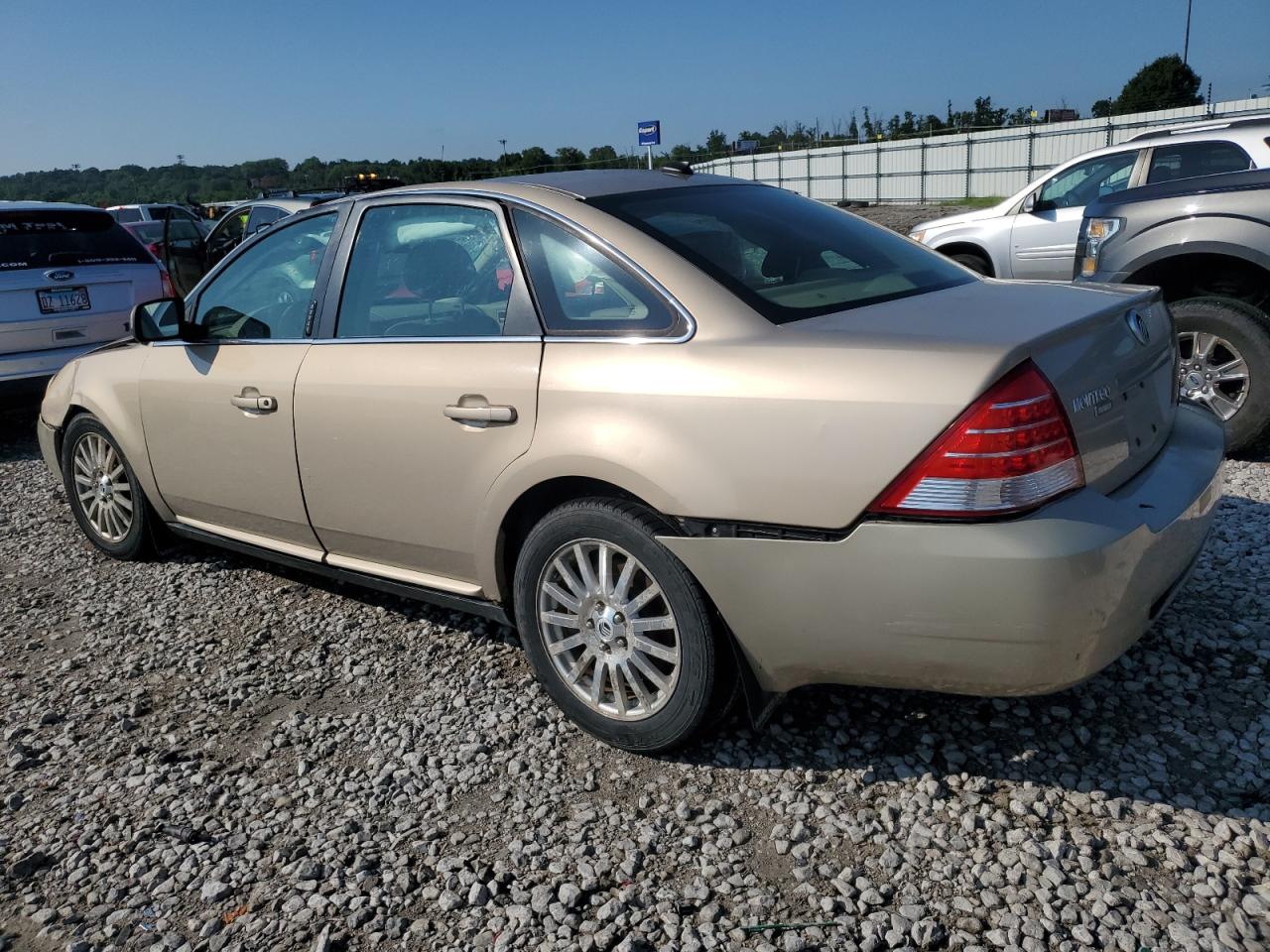 2007 Mercury Montego Premier VIN: 1MEHM42137G615498 Lot: 61944304