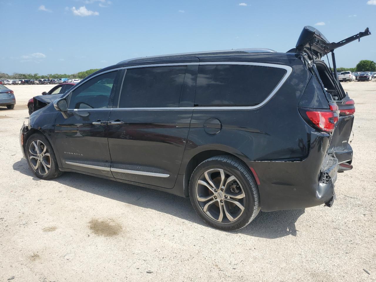 2021 Chrysler Pacifica - Image 2