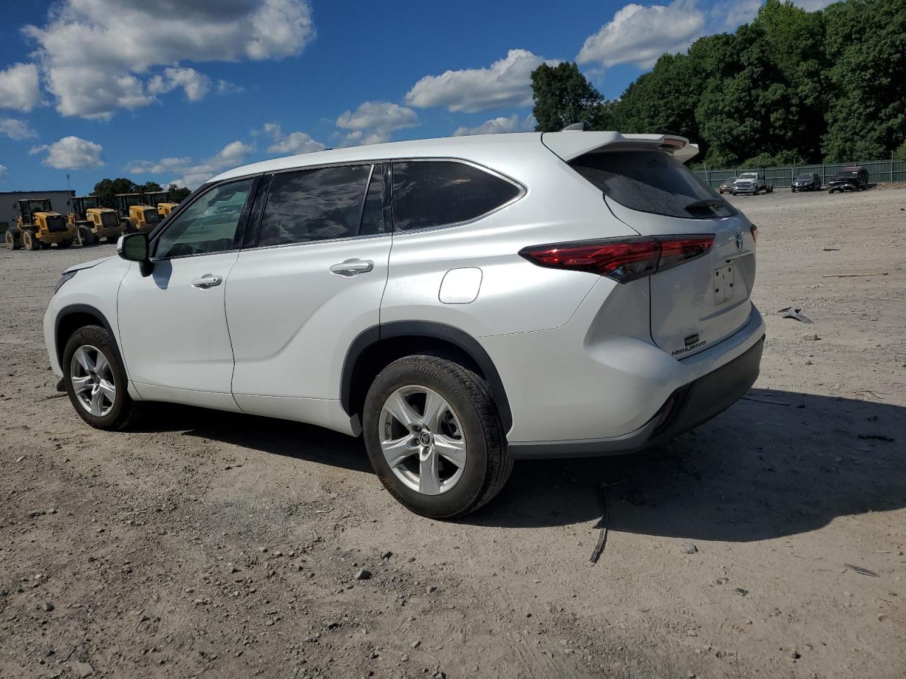 2022 Toyota Highlander Hybrid Le VIN: 5TDZARAH7NS516826 Lot: 67759994