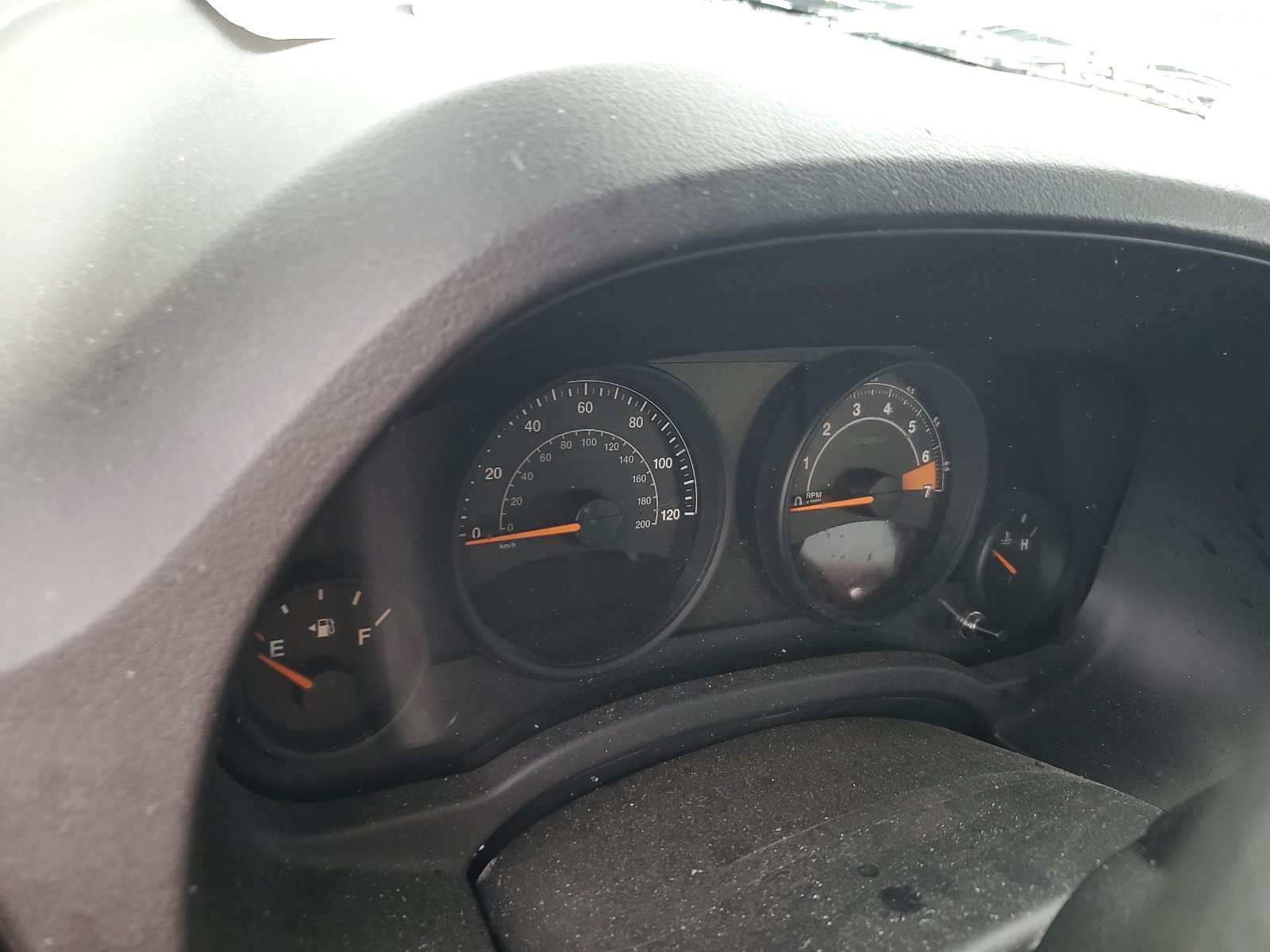 1C4NJCBA0GD705068 2016 Jeep Compass Sport