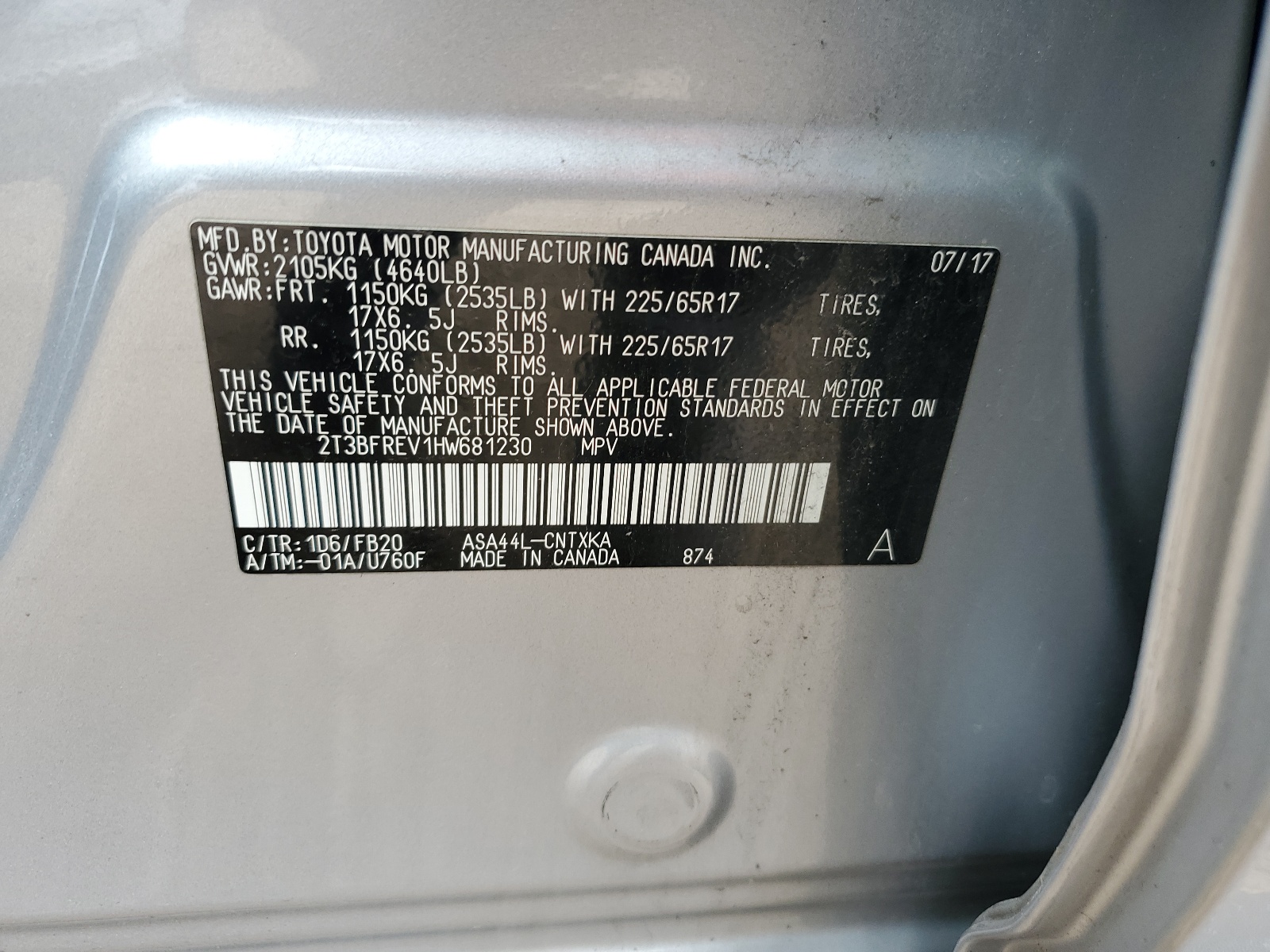 2T3BFREV1HW681230 2017 Toyota Rav4 Le