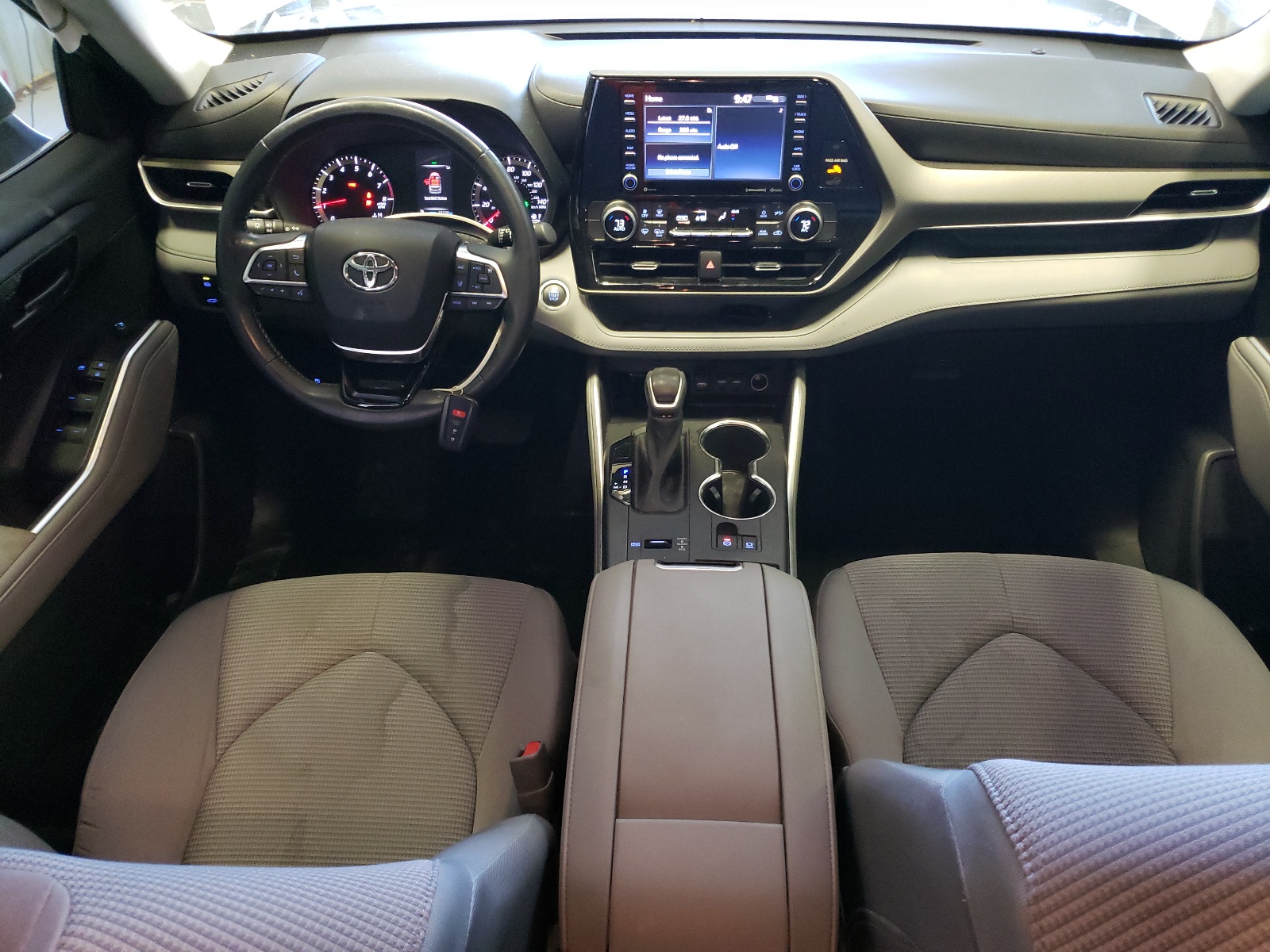 5TDZZRAHXMS521364 2021 Toyota Highlander L