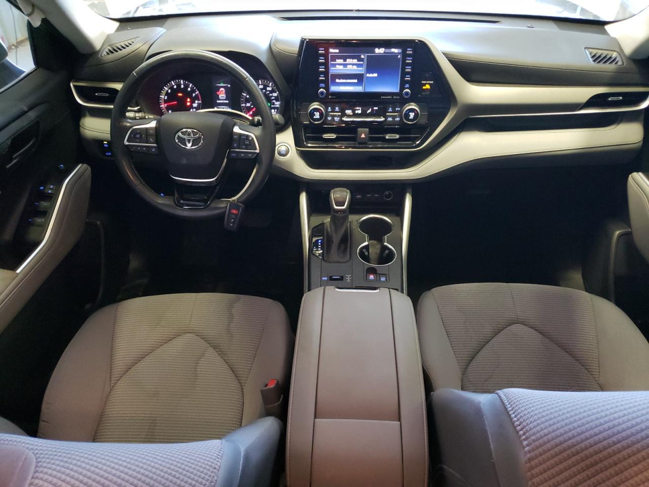 2021 Toyota Highlander L VIN: 5TDZZRAHXMS521364 Lot: 63363644