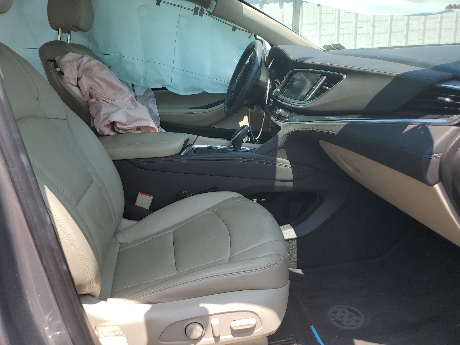 5GAEVBKW2JJ145509 2018 Buick Enclave Premium