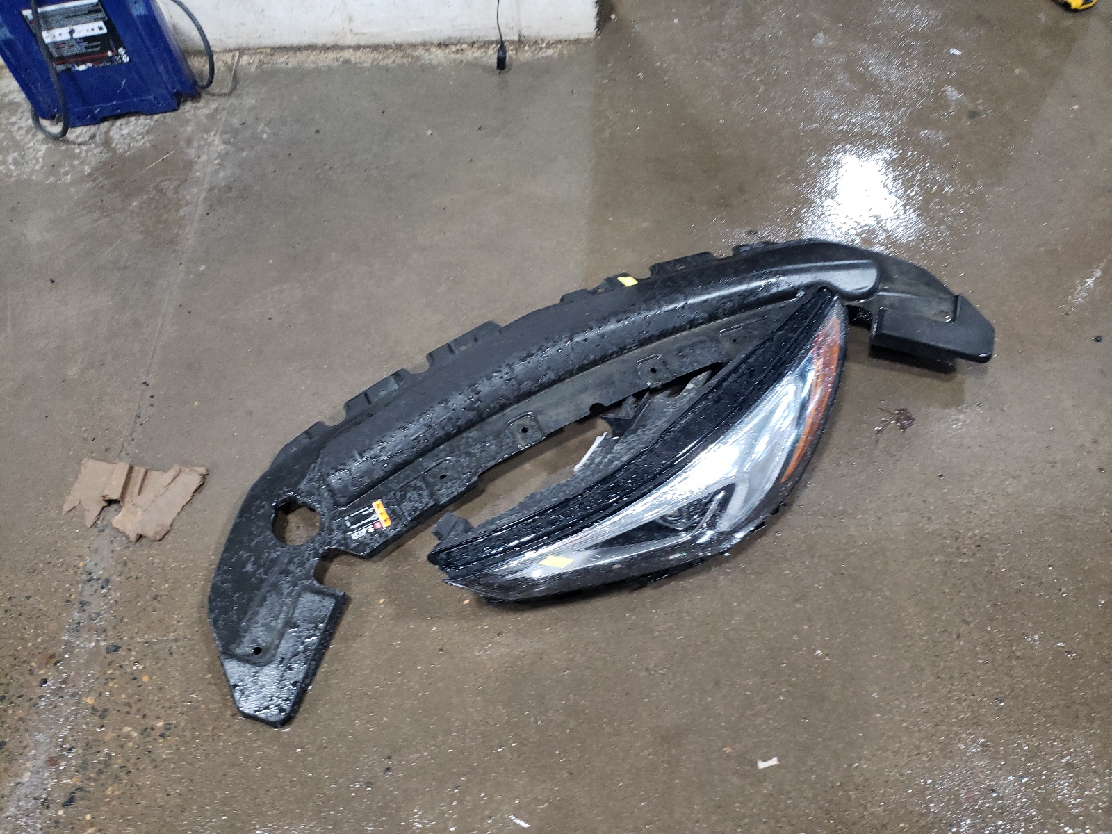 5GAEVCKW2JJ157858 2018 Buick Enclave Avenir