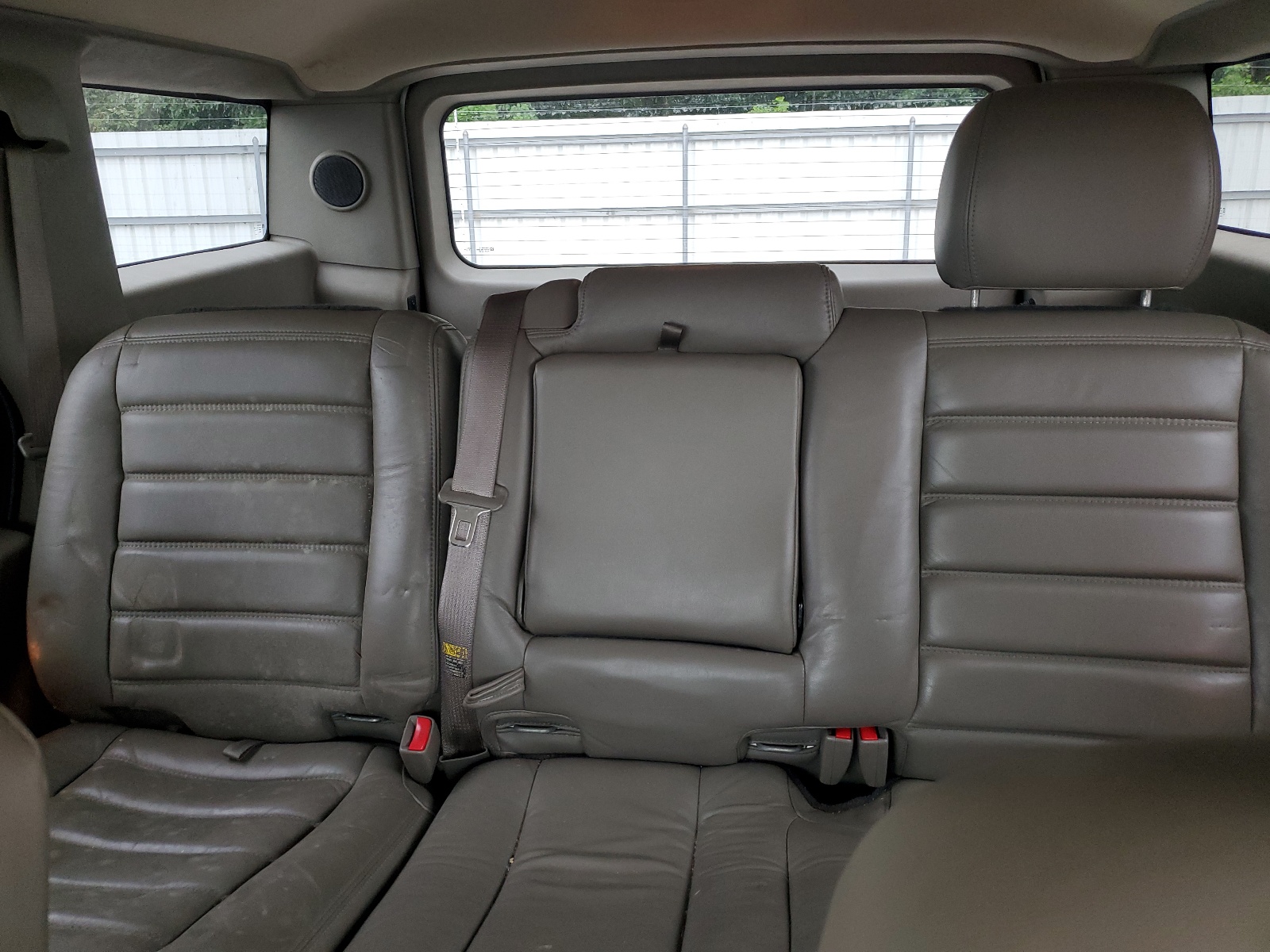 5GRGN23UX4H110232 2004 Hummer H2