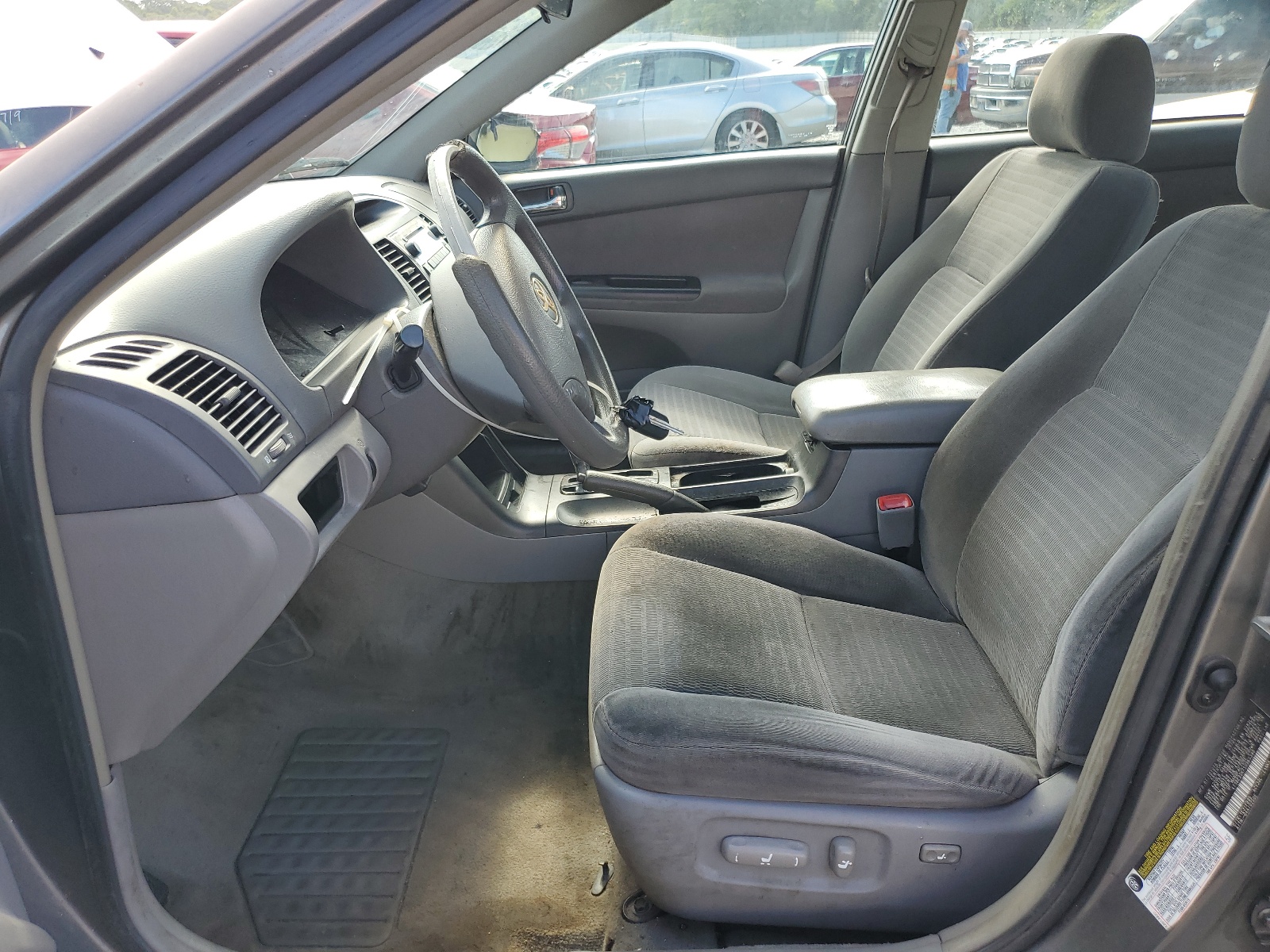 4T1BE32K75U965380 2005 Toyota Camry Le