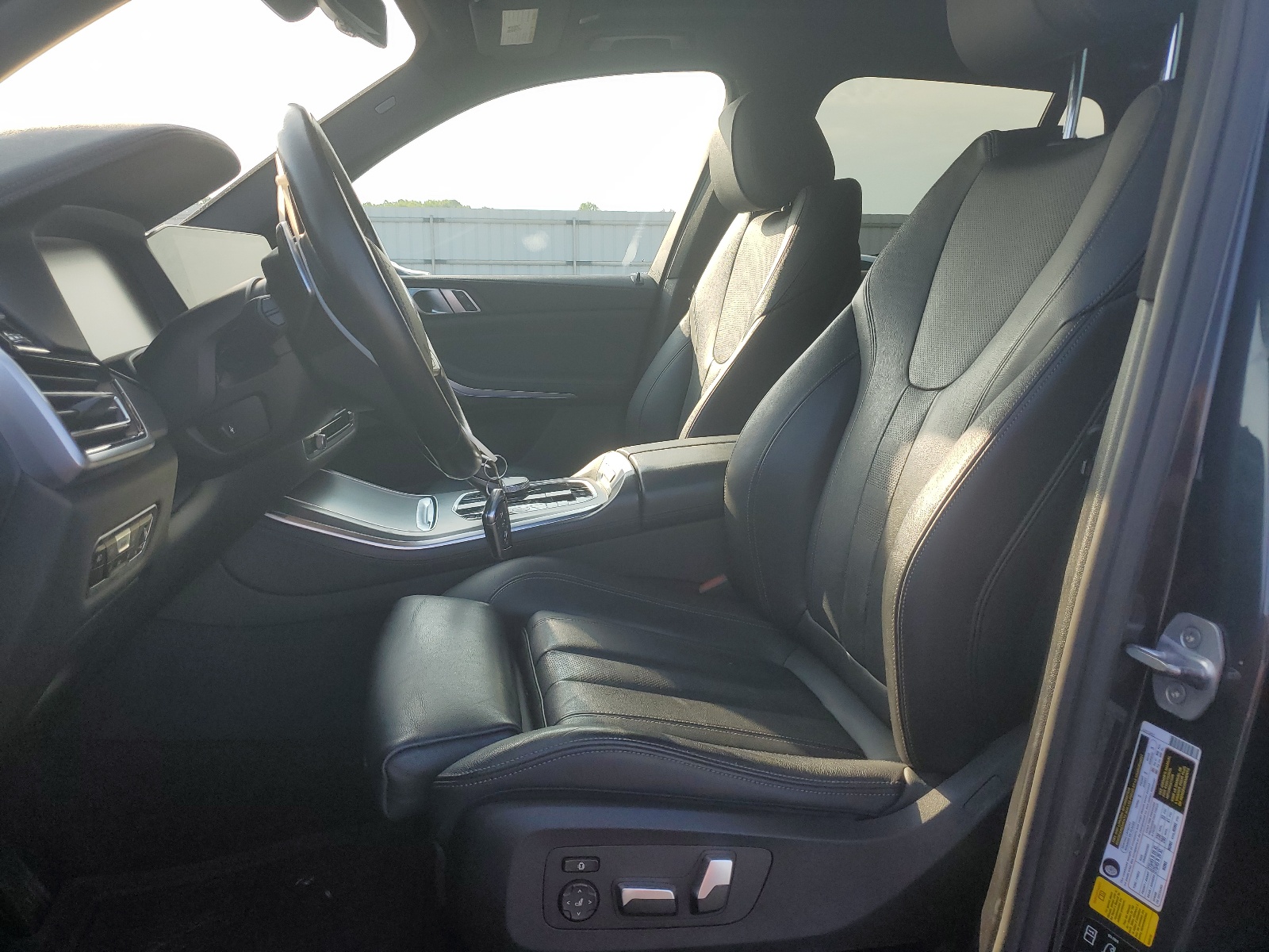 5UXCR6C5XKLL21878 2019 BMW X5 xDrive40I