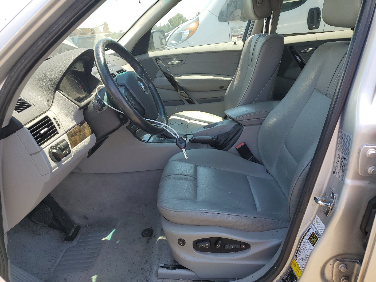 WBXPC93448WJ14944 2008 BMW X3 3.0Si