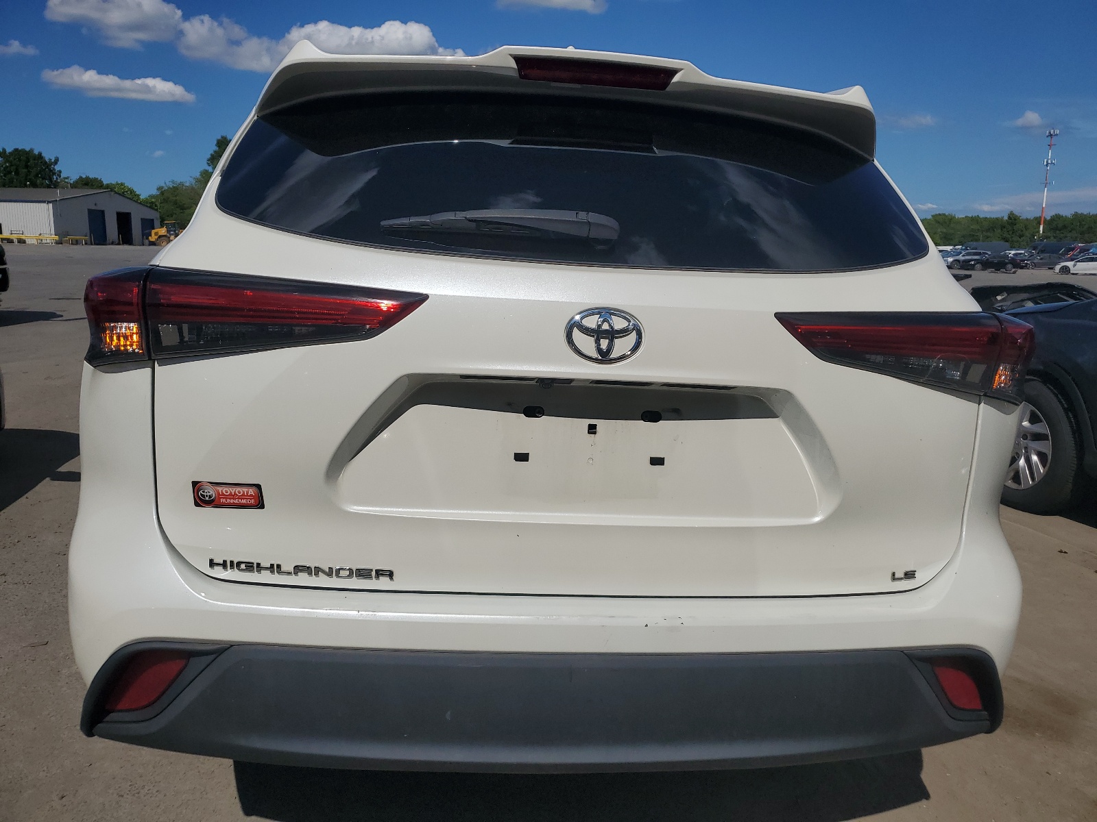 5TDZZRAH3MS043840 2021 Toyota Highlander L