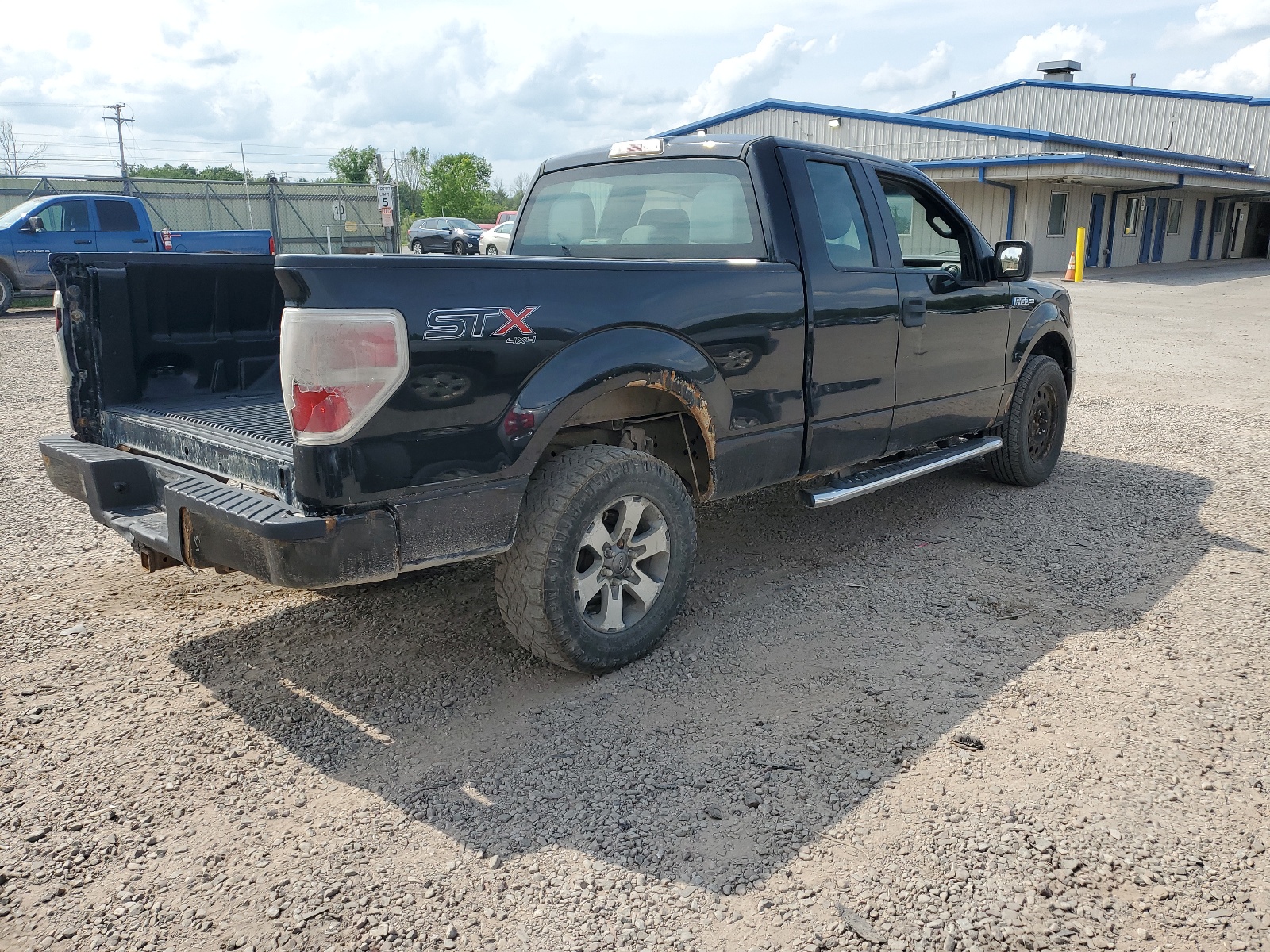 2014 Ford F150 Super Cab vin: 1FTFX1EFXEFB58455