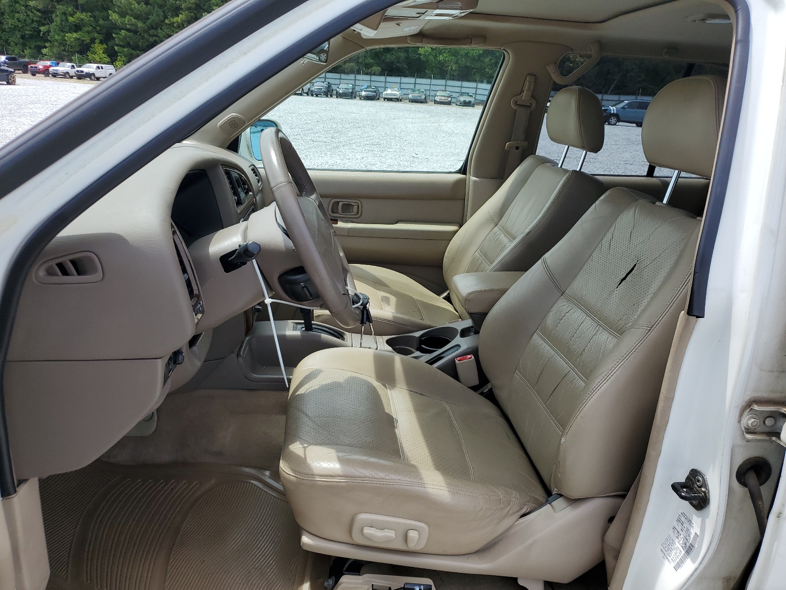 JN8DR09Y31W606251 2001 Nissan Pathfinder Le