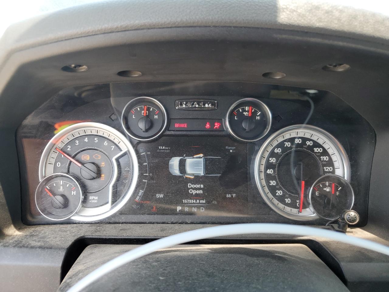 2014 RAM 1500 - Image 9