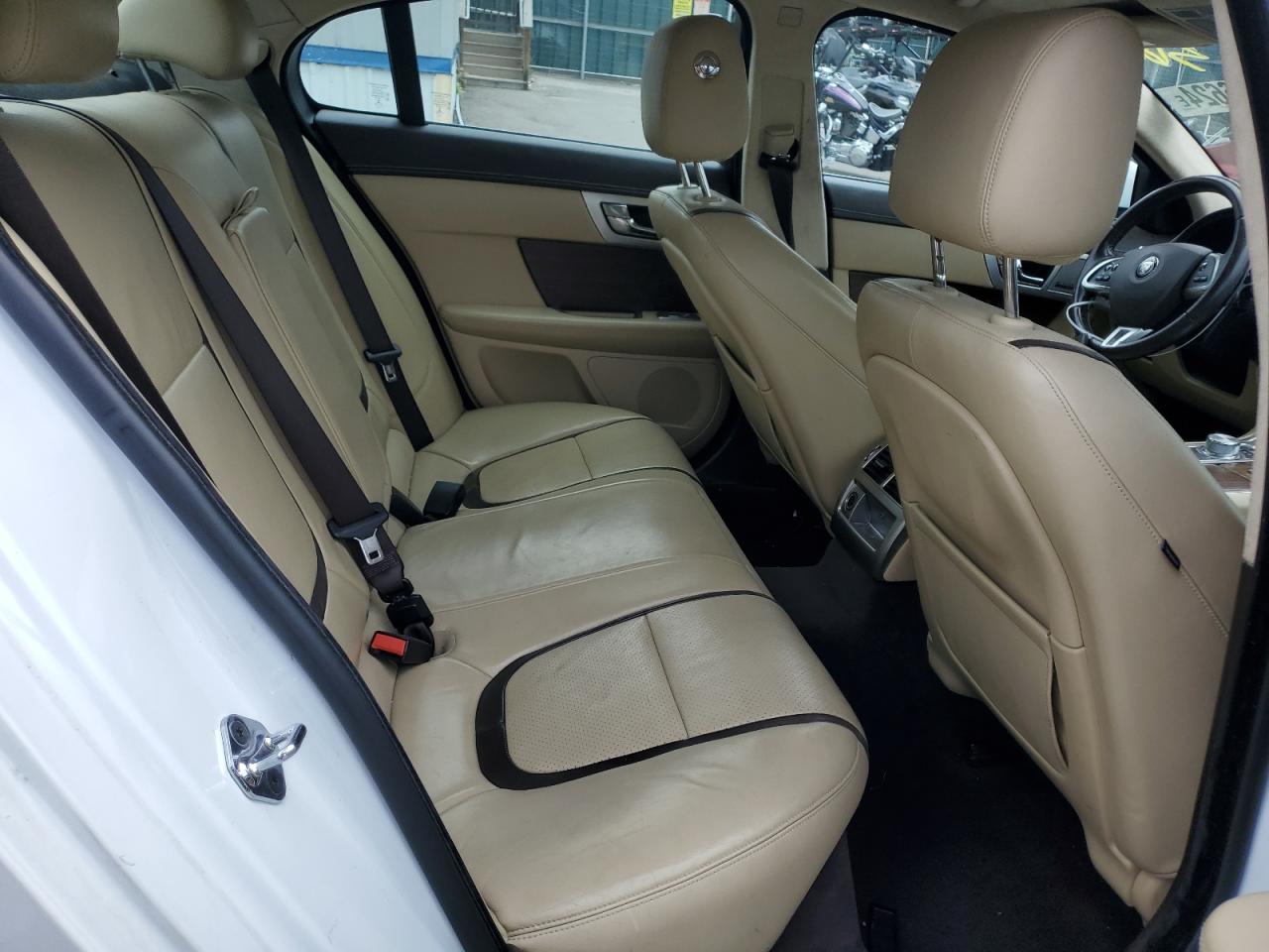 2015 Jaguar Xf 3.0 Sport VIN: SAJWA0F78F8U72423 Lot: 61926624