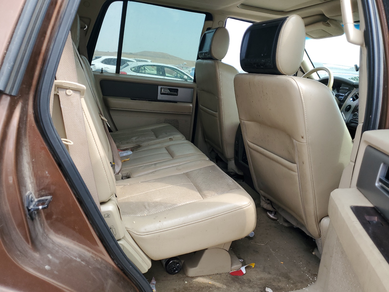 1FMJU1J59BEF39016 2011 Ford Expedition Xlt