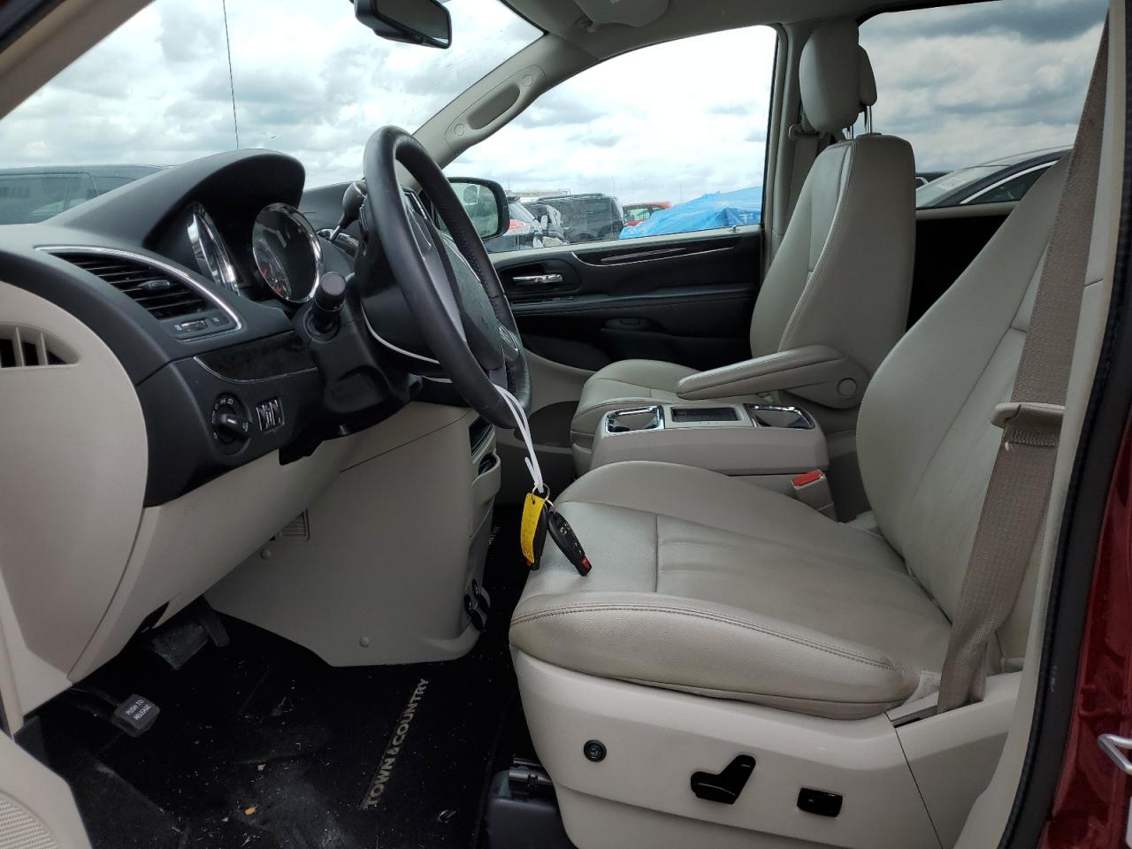 2013 Chrysler Town & Country Touring VIN: 2C4RC1BG8DR733908 Lot: 64217104