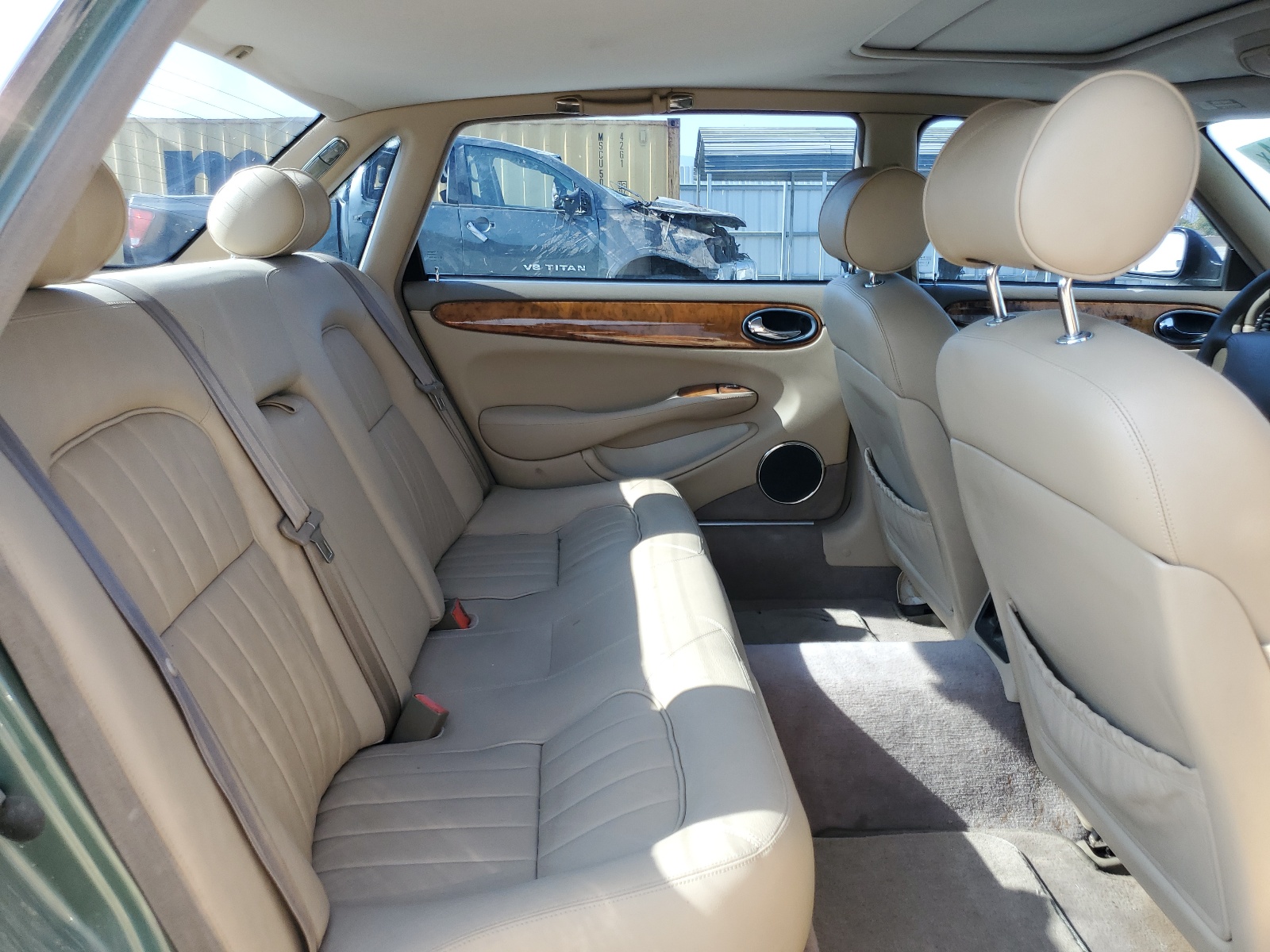 SAJHX6248WC832826 1998 Jaguar Xj8 L