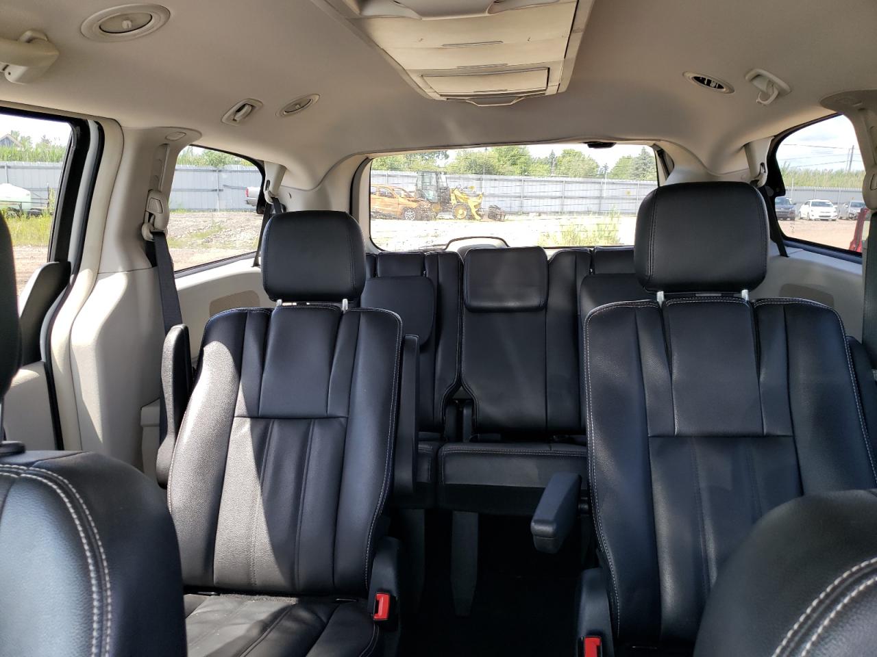 2014 Chrysler Town & Country Touring VIN: 2C4RC1BG8ER446361 Lot: 62700374